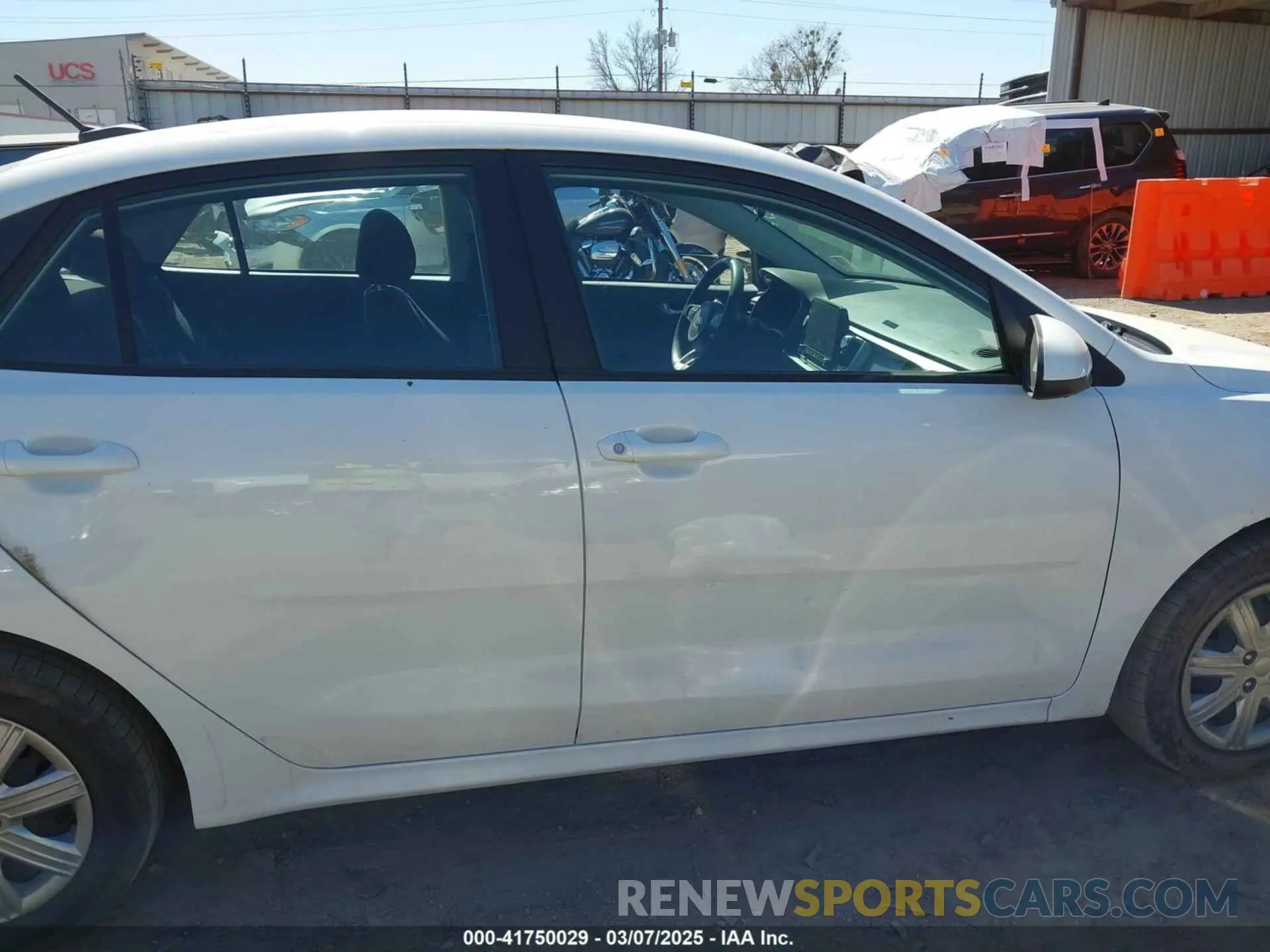 14 Photograph of a damaged car 3KPA24AD4ME430442 KIA RIO 2021