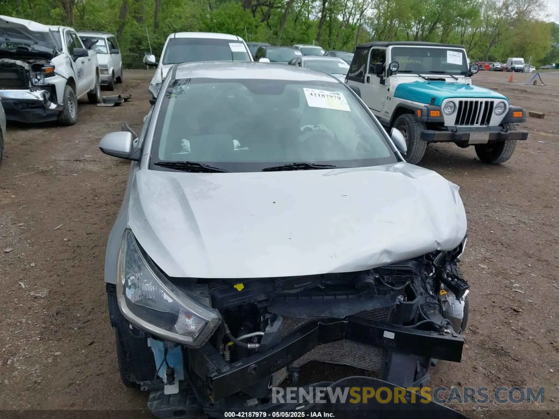 12 Photograph of a damaged car 3KPA24AD5ME367643 KIA RIO 2021