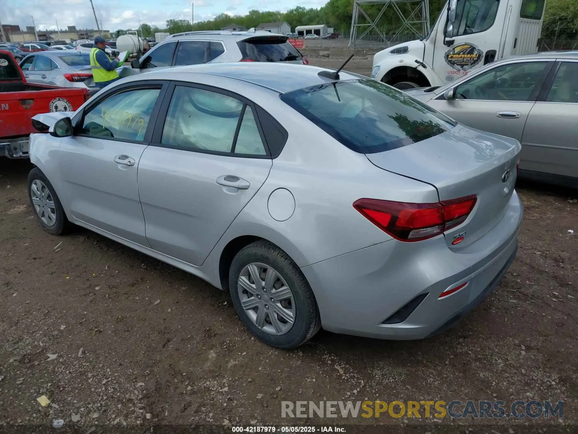3 Photograph of a damaged car 3KPA24AD5ME367643 KIA RIO 2021