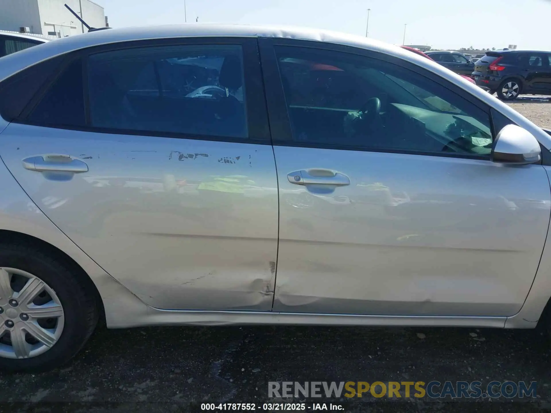 16 Photograph of a damaged car 3KPA24AD5ME429655 KIA RIO 2021
