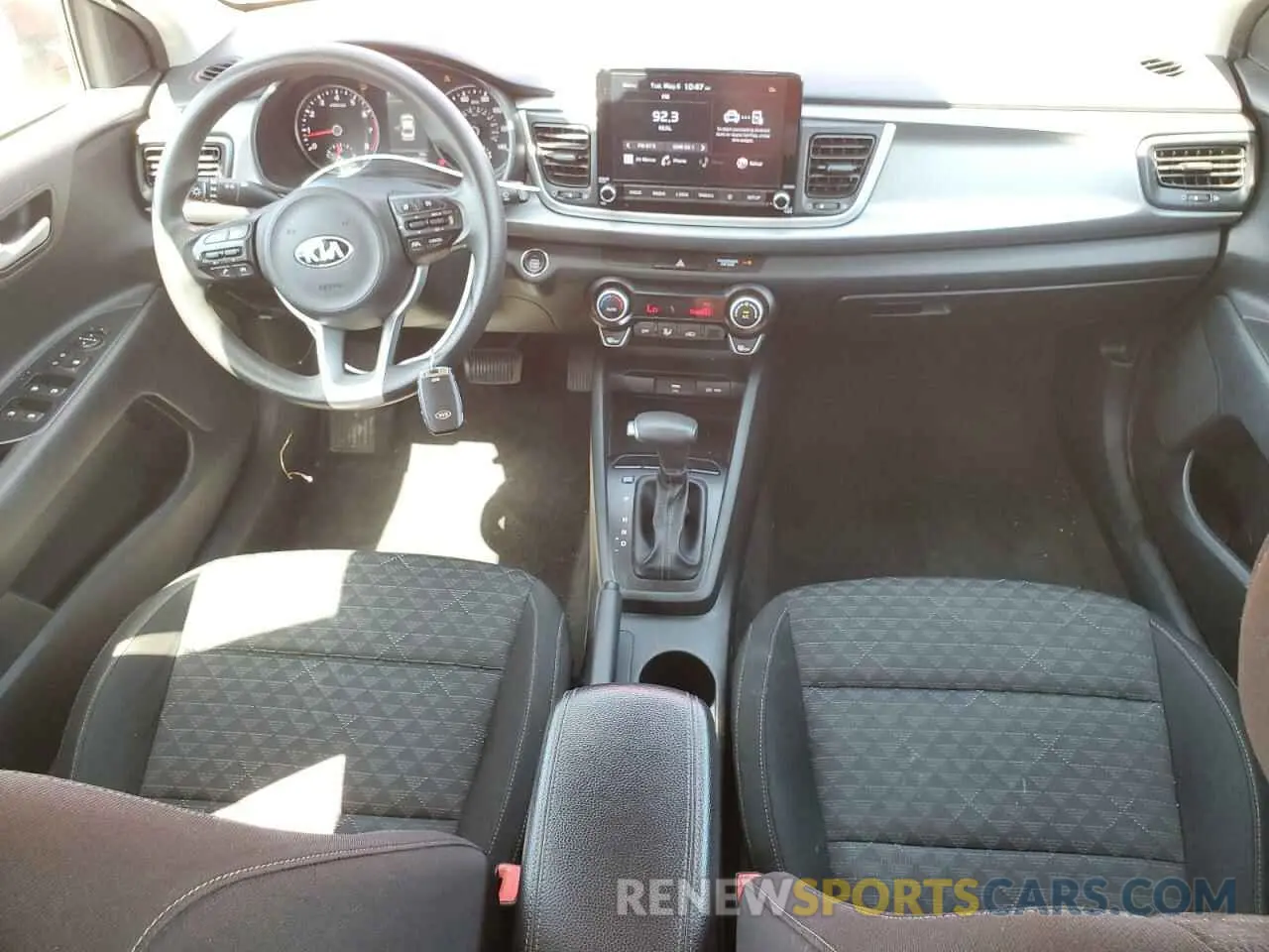 8 Photograph of a damaged car 3KPA24AD6ME391658 KIA RIO 2021