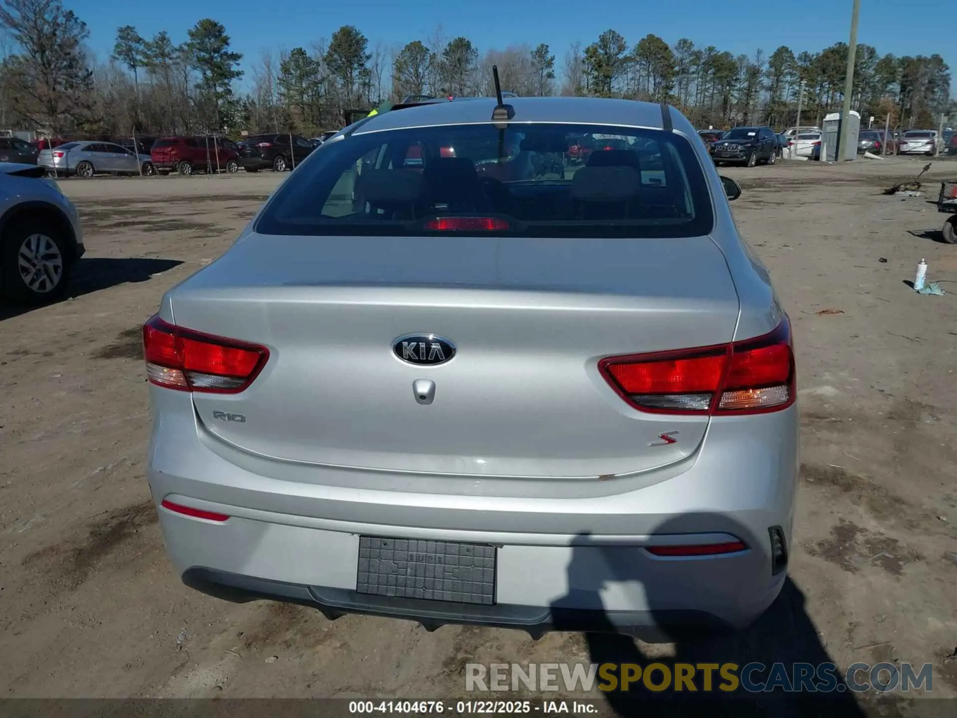 16 Photograph of a damaged car 3KPA24AD7ME374089 KIA RIO 2021