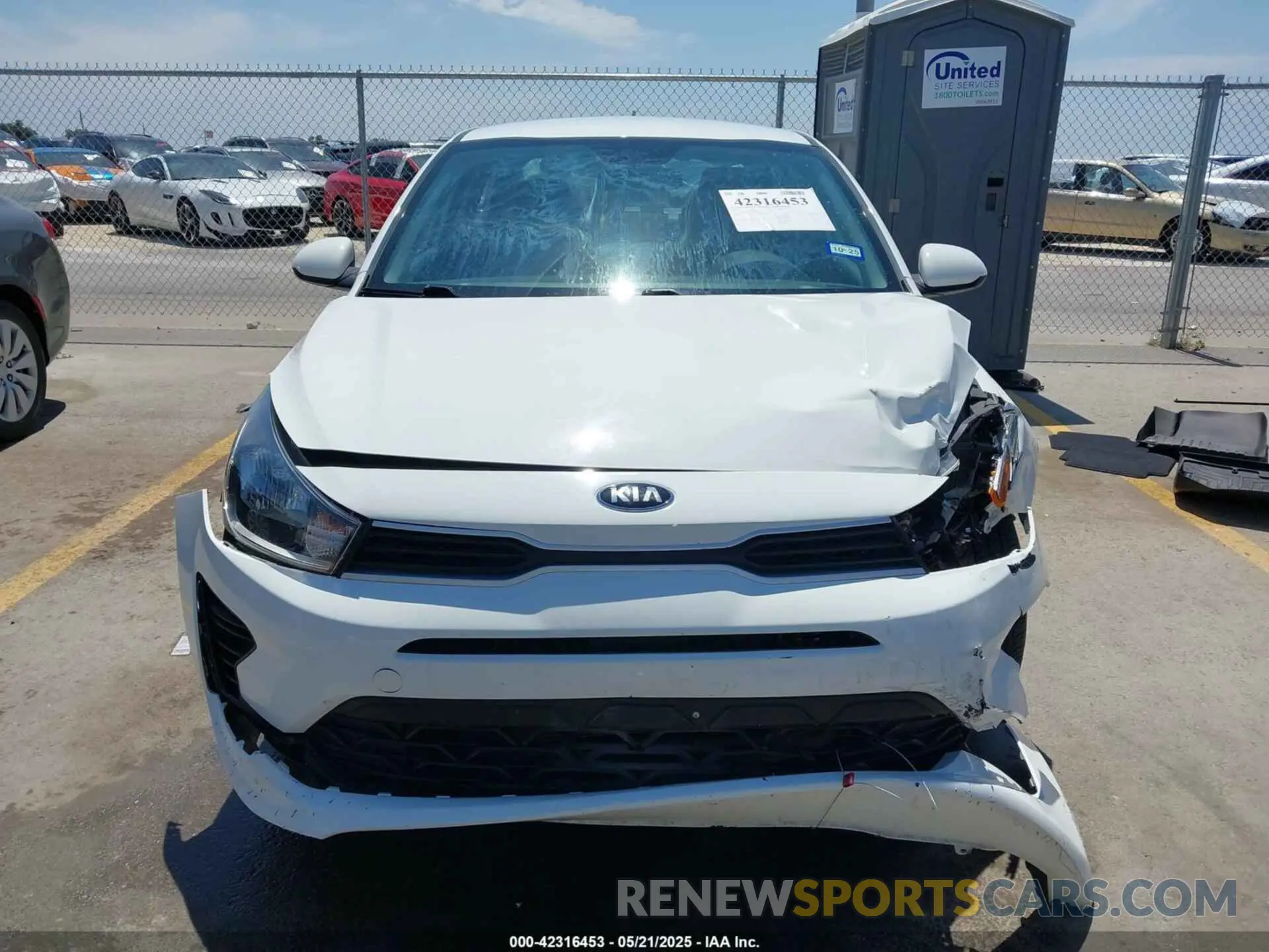 12 Photograph of a damaged car 3KPA24AD7ME406152 KIA RIO 2021