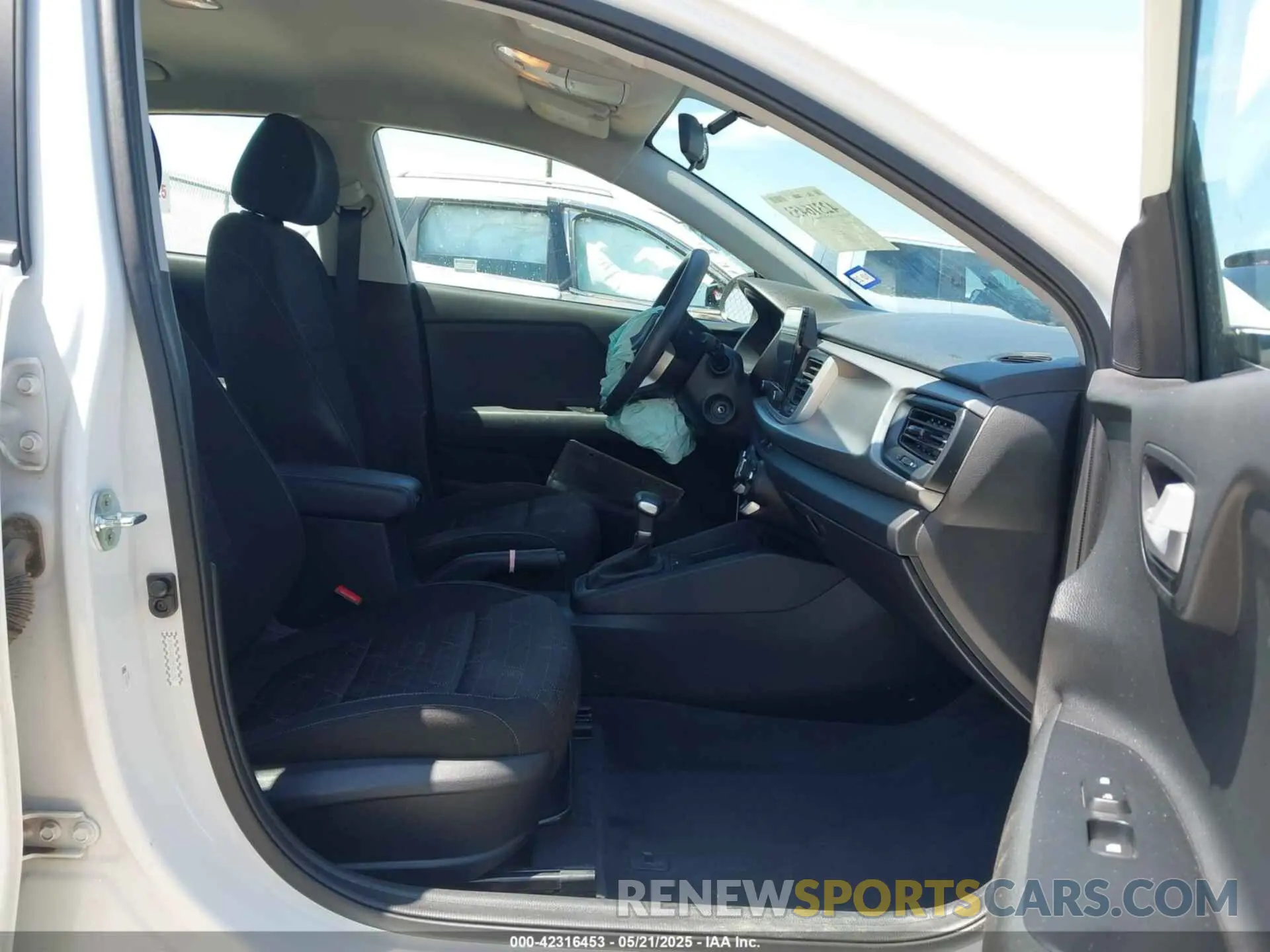 5 Photograph of a damaged car 3KPA24AD7ME406152 KIA RIO 2021
