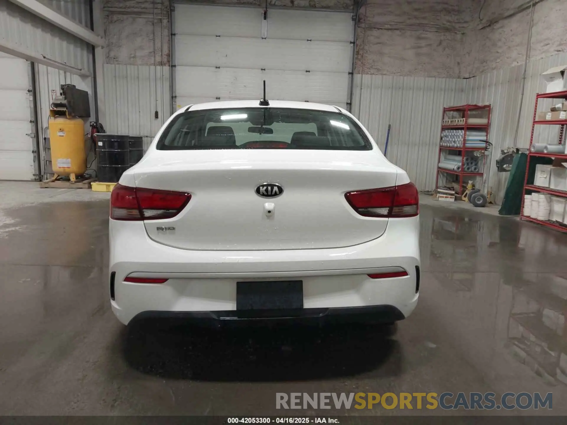 16 Photograph of a damaged car 3KPA24AD7ME414509 KIA RIO 2021