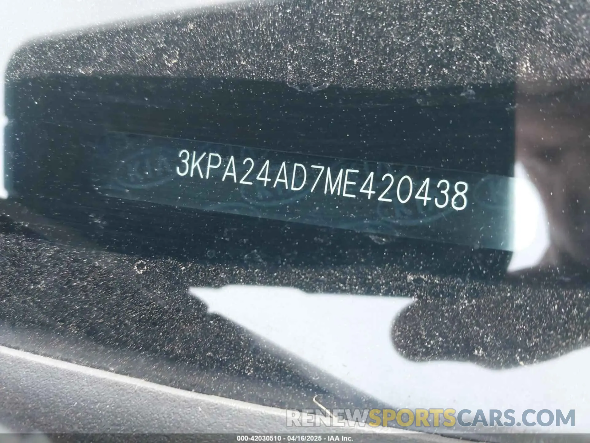 16 Photograph of a damaged car 3KPA24AD7ME420438 KIA RIO 2021