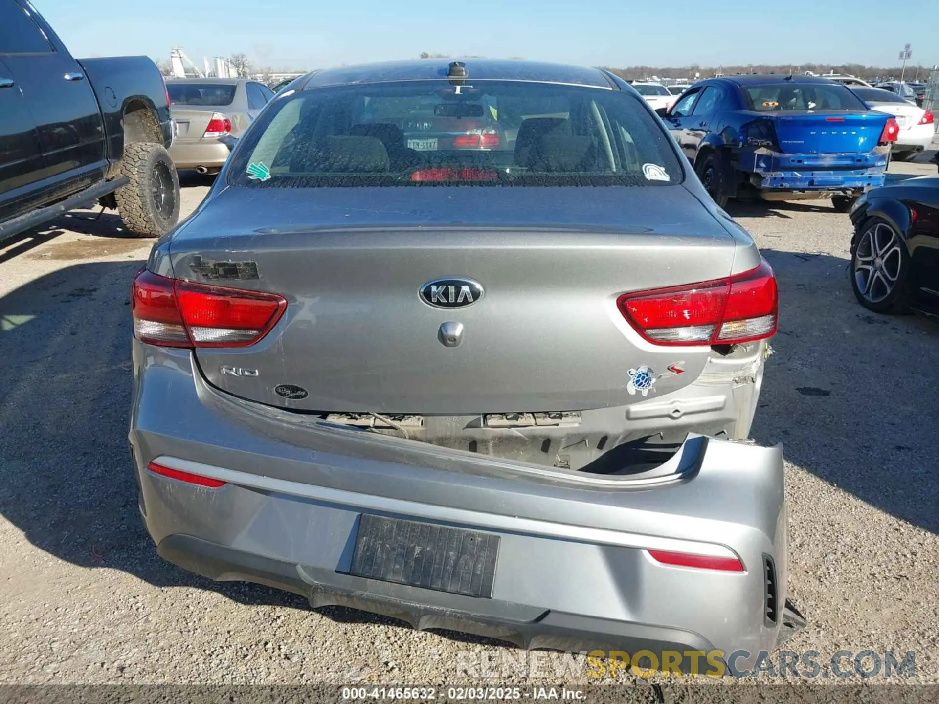 16 Photograph of a damaged car 3KPA24AD8ME377938 KIA RIO 2021