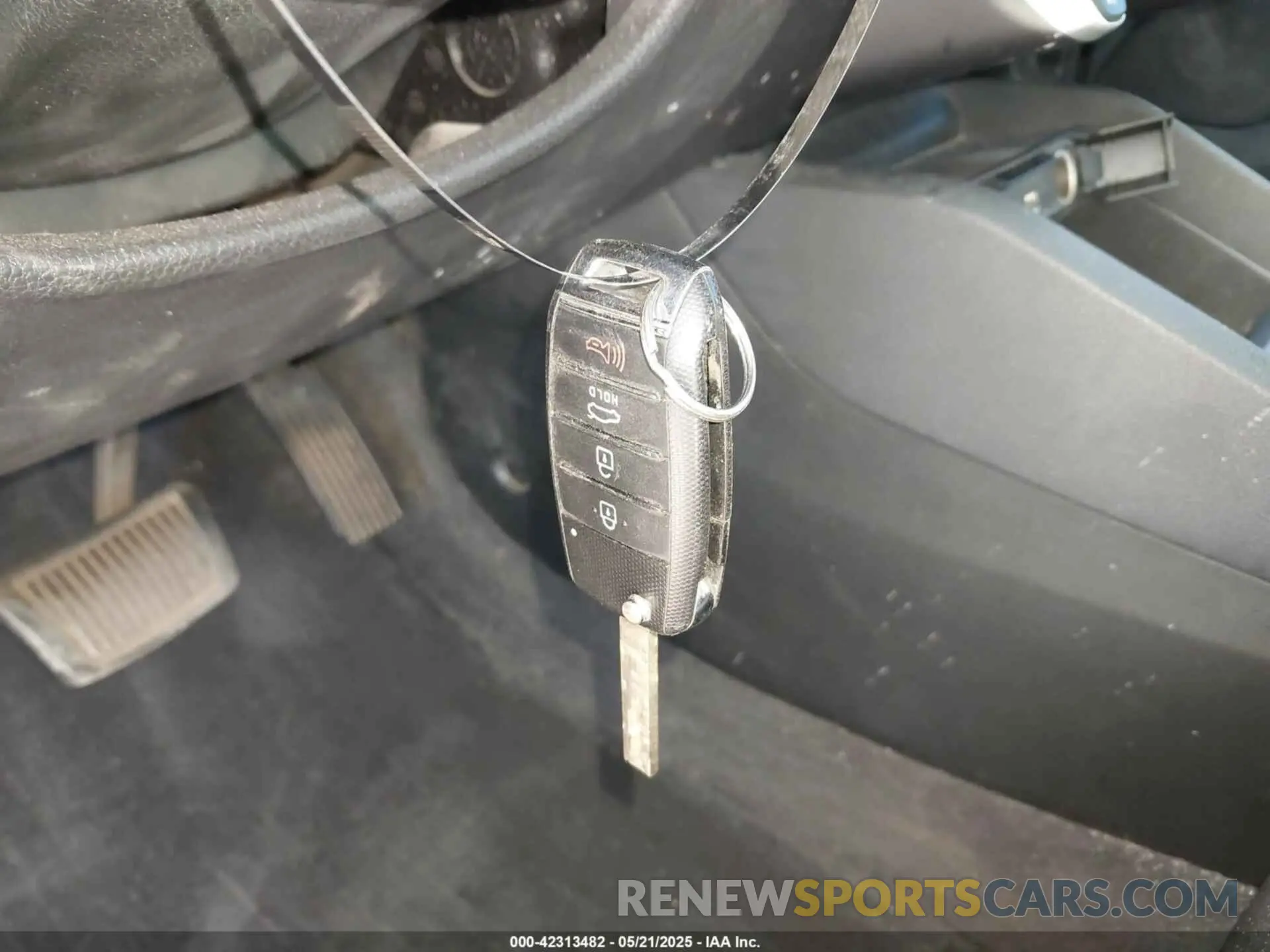 11 Photograph of a damaged car 3KPA24AD8ME387756 KIA RIO 2021
