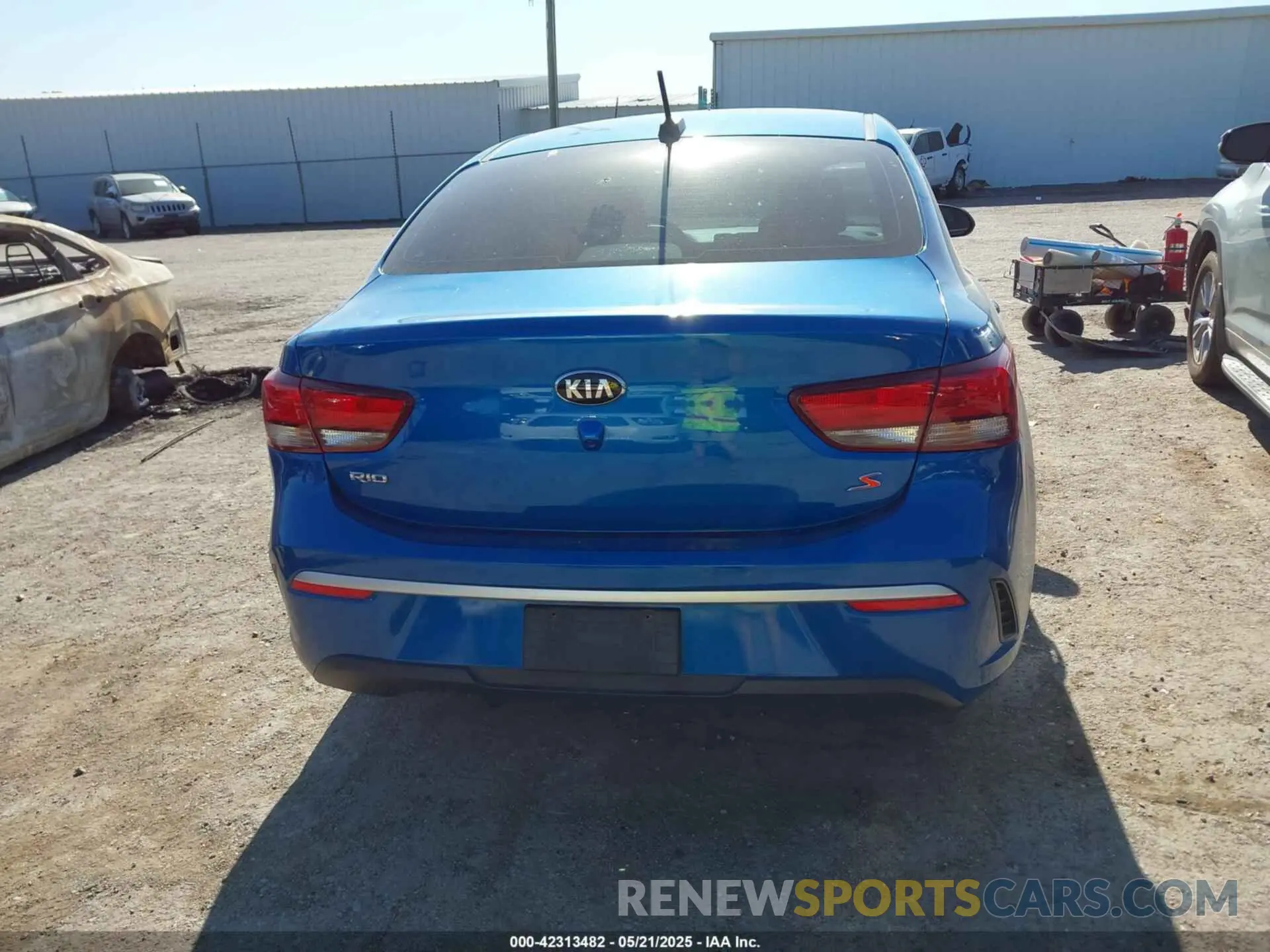 17 Photograph of a damaged car 3KPA24AD8ME387756 KIA RIO 2021