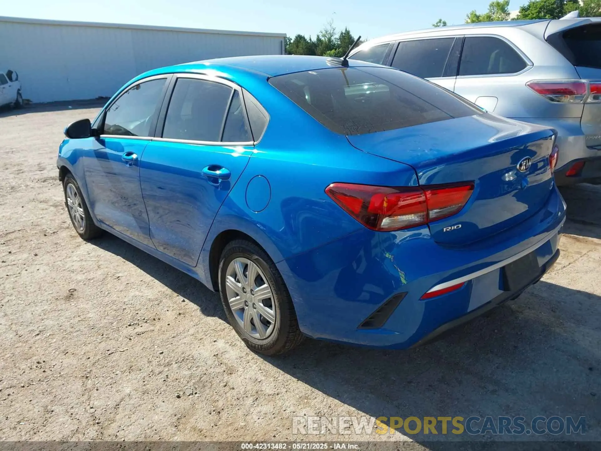 3 Photograph of a damaged car 3KPA24AD8ME387756 KIA RIO 2021