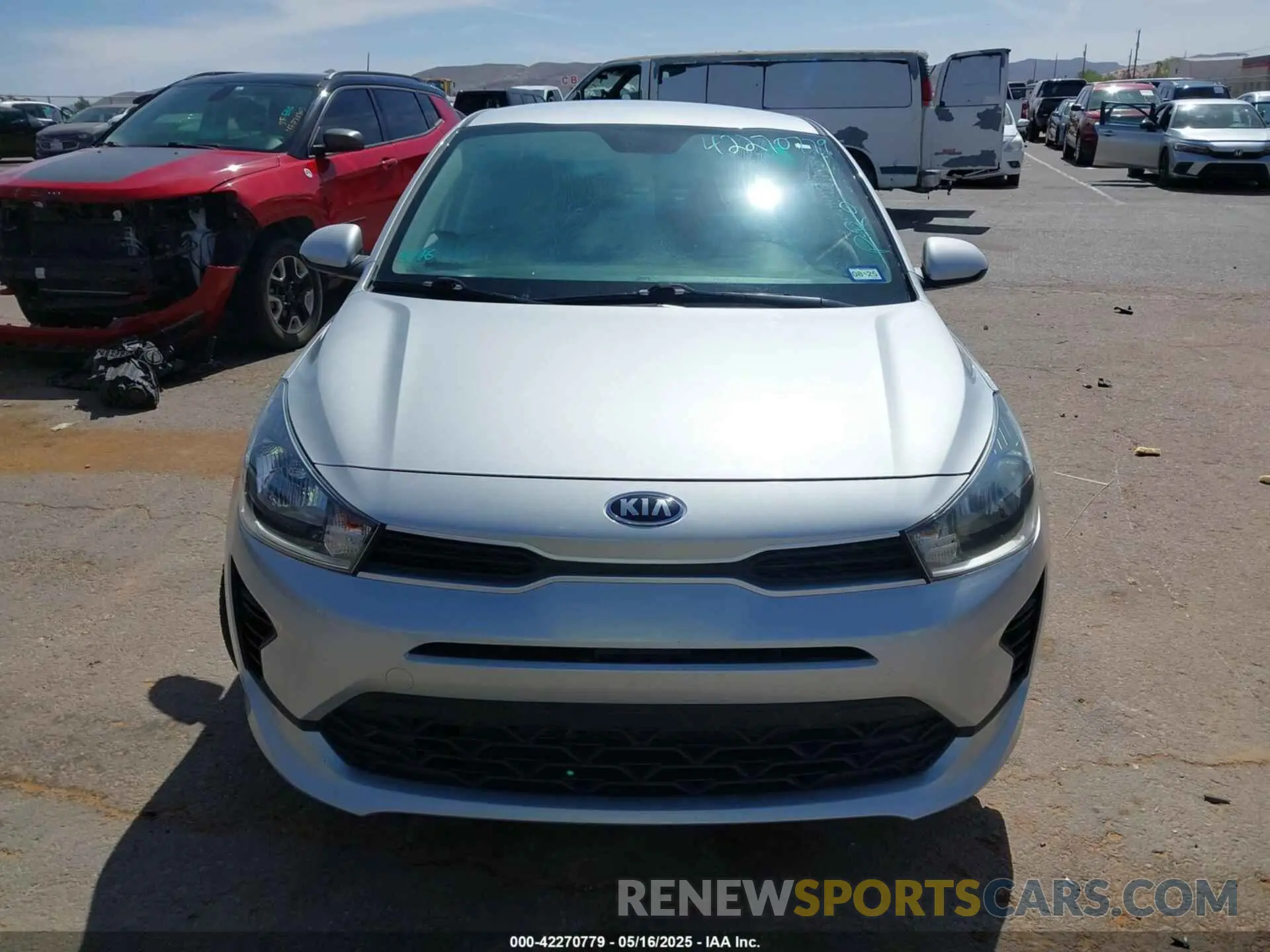 12 Photograph of a damaged car 3KPA24AD8ME395534 KIA RIO 2021