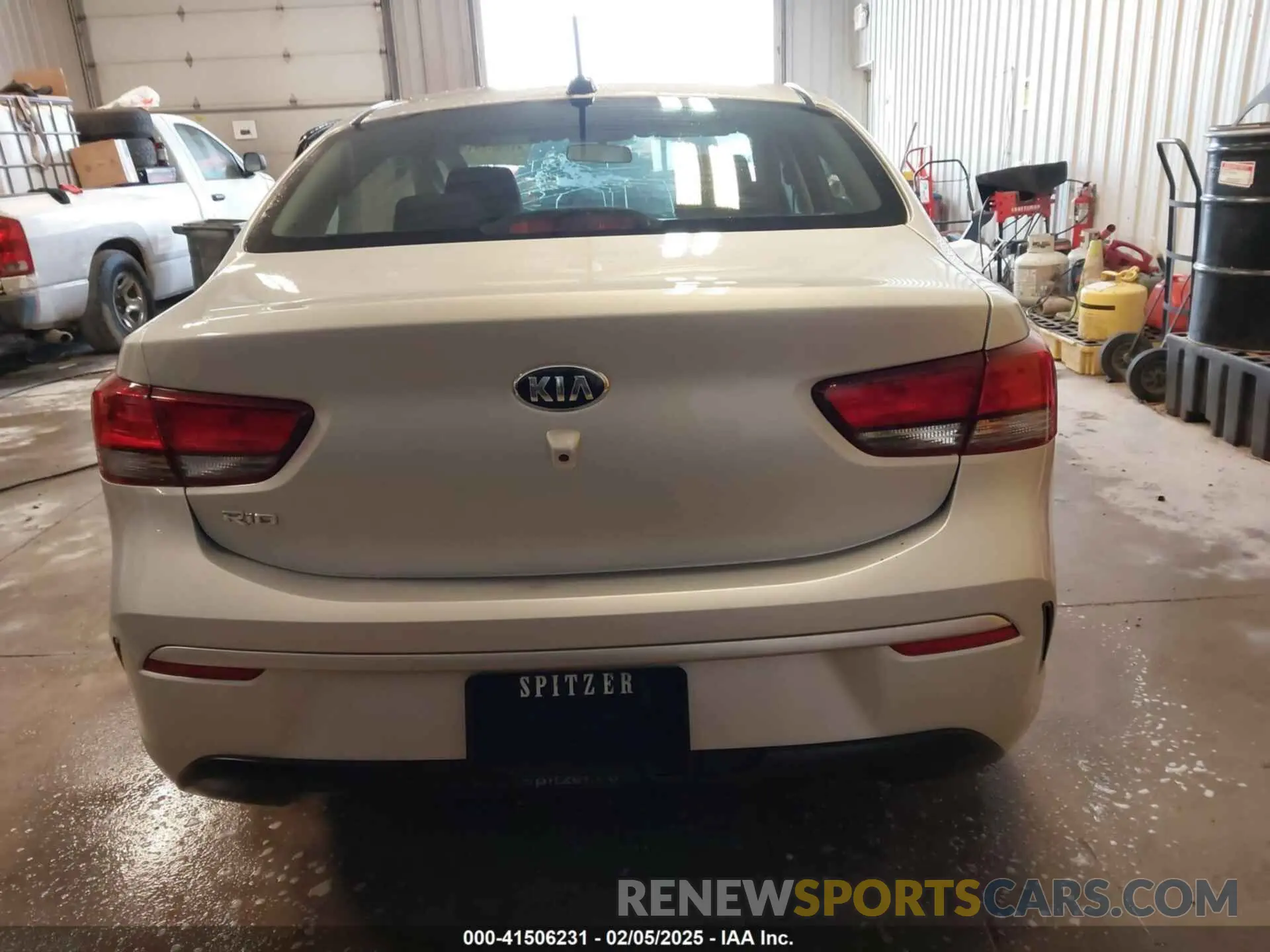 16 Photograph of a damaged car 3KPA24AD8ME413675 KIA RIO 2021