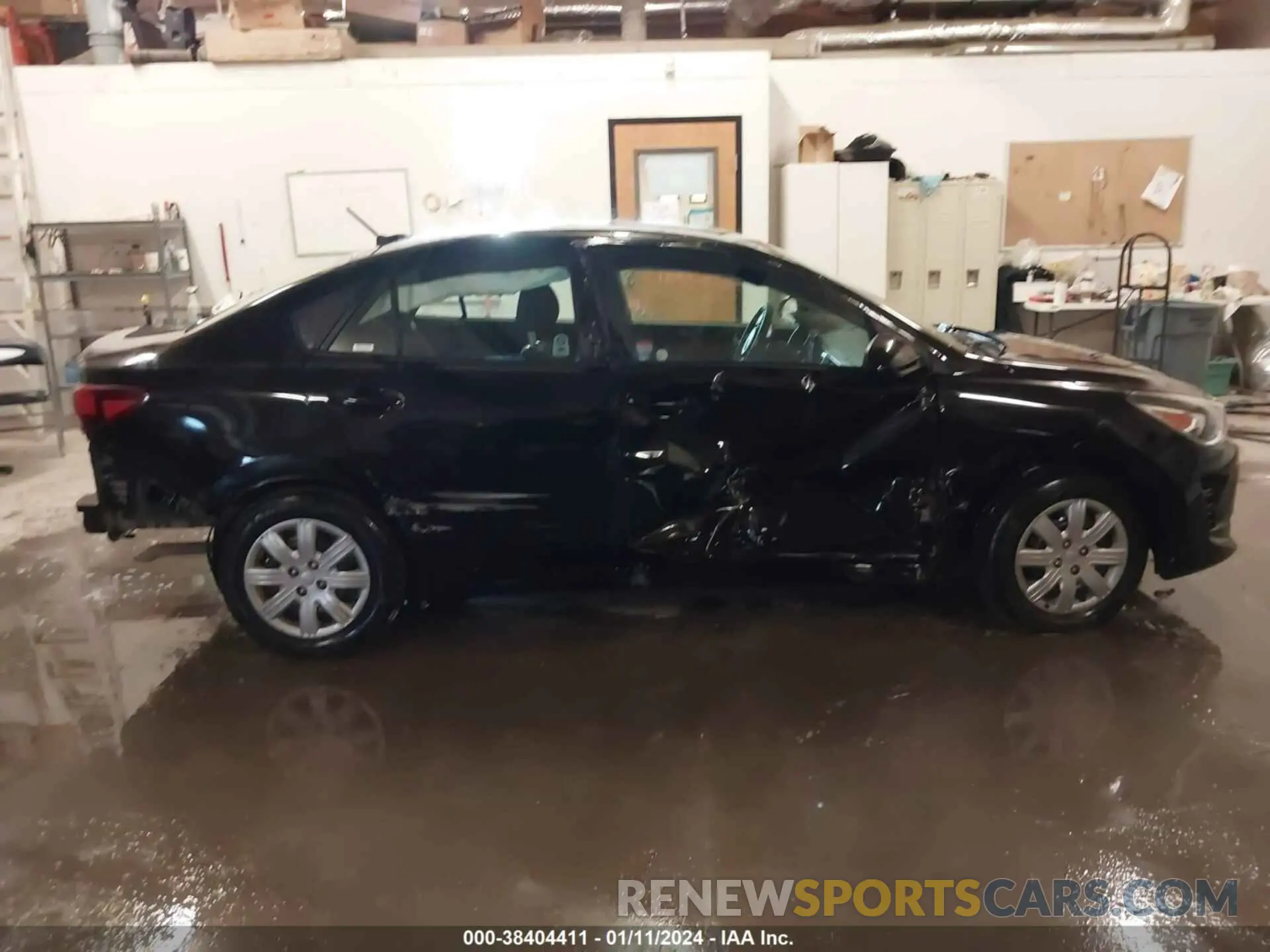 14 Photograph of a damaged car 3KPA24AD9ME385515 KIA RIO 2021