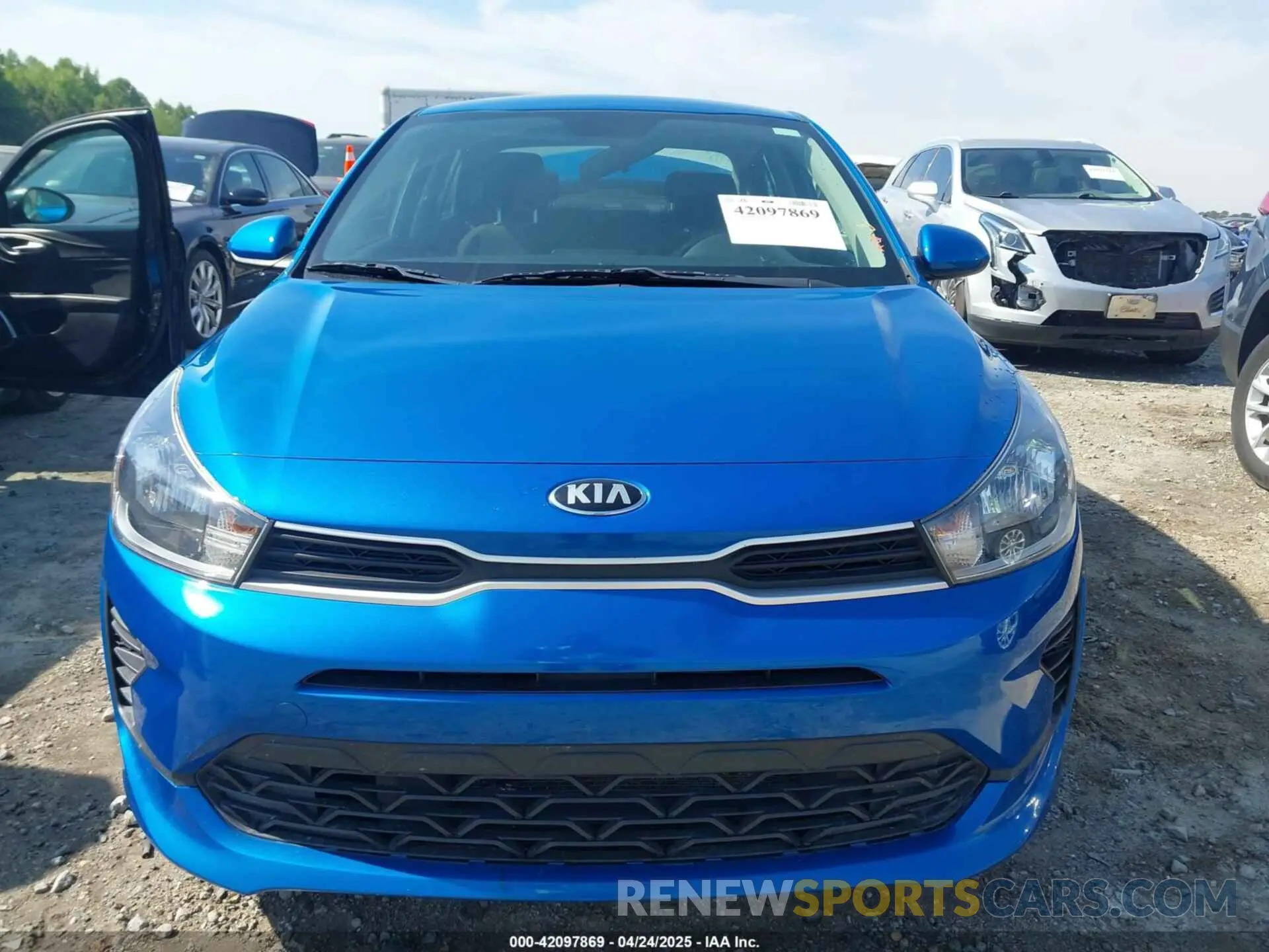 13 Photograph of a damaged car 3KPA24AD9ME392660 KIA RIO 2021