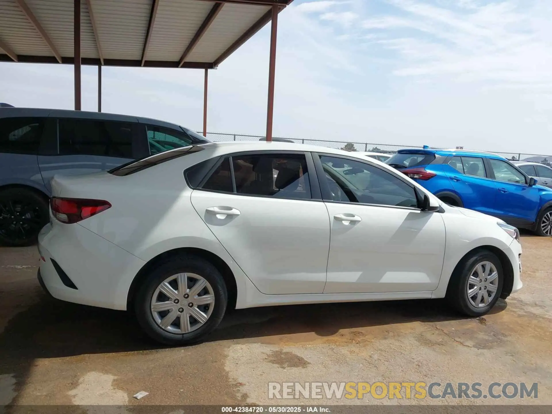 13 Photograph of a damaged car 3KPA24AD9ME400529 KIA RIO 2021