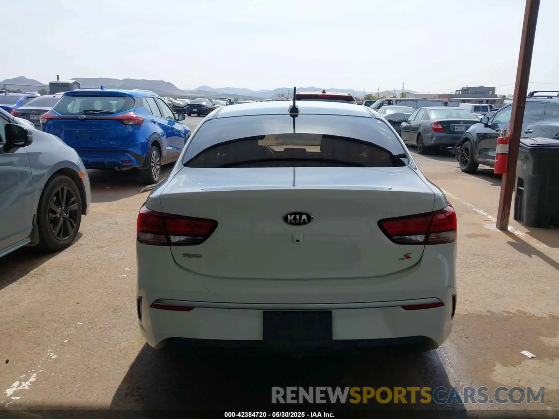 16 Photograph of a damaged car 3KPA24AD9ME400529 KIA RIO 2021