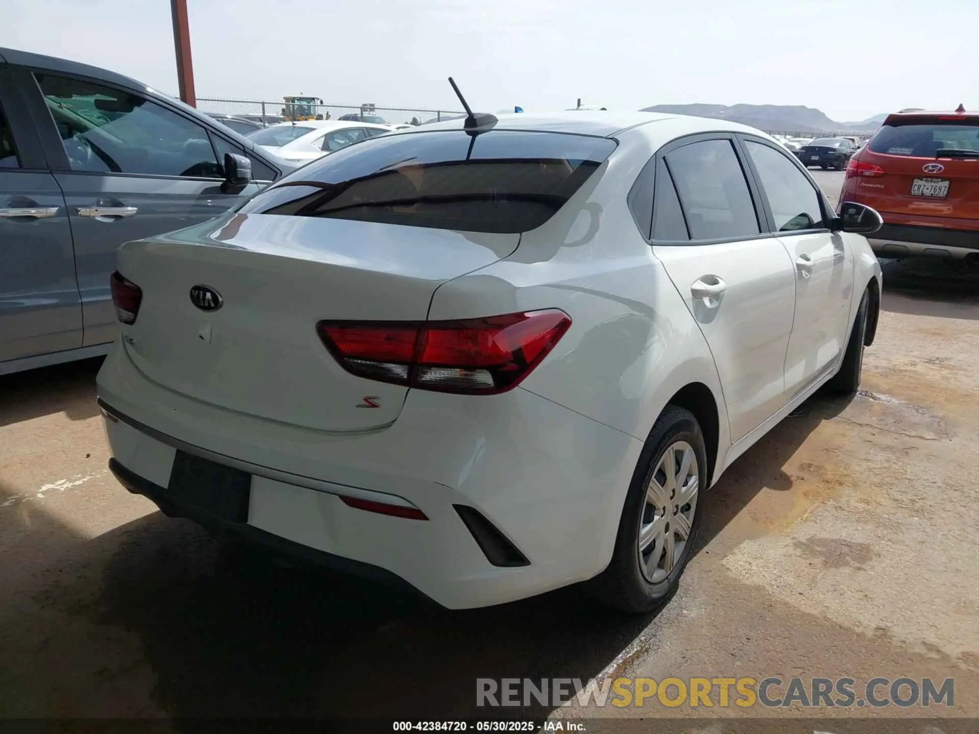 4 Photograph of a damaged car 3KPA24AD9ME400529 KIA RIO 2021