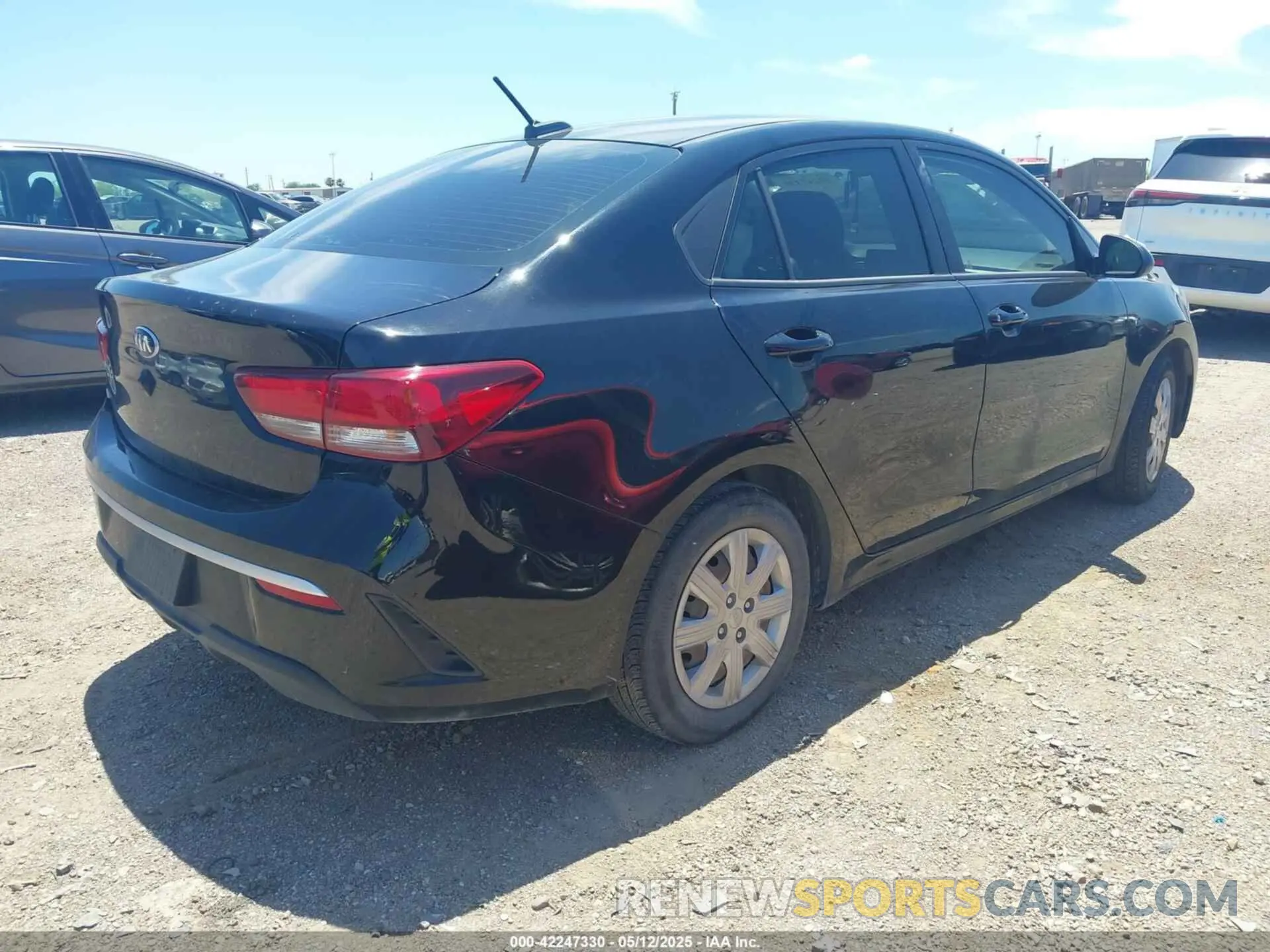 4 Photograph of a damaged car 3KPA24AD9ME416570 KIA RIO 2021