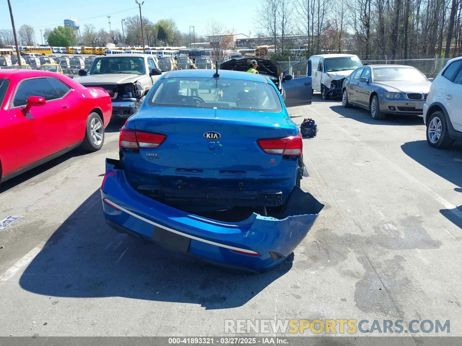 16 Photograph of a damaged car 3KPA24ADXME392599 KIA RIO 2021