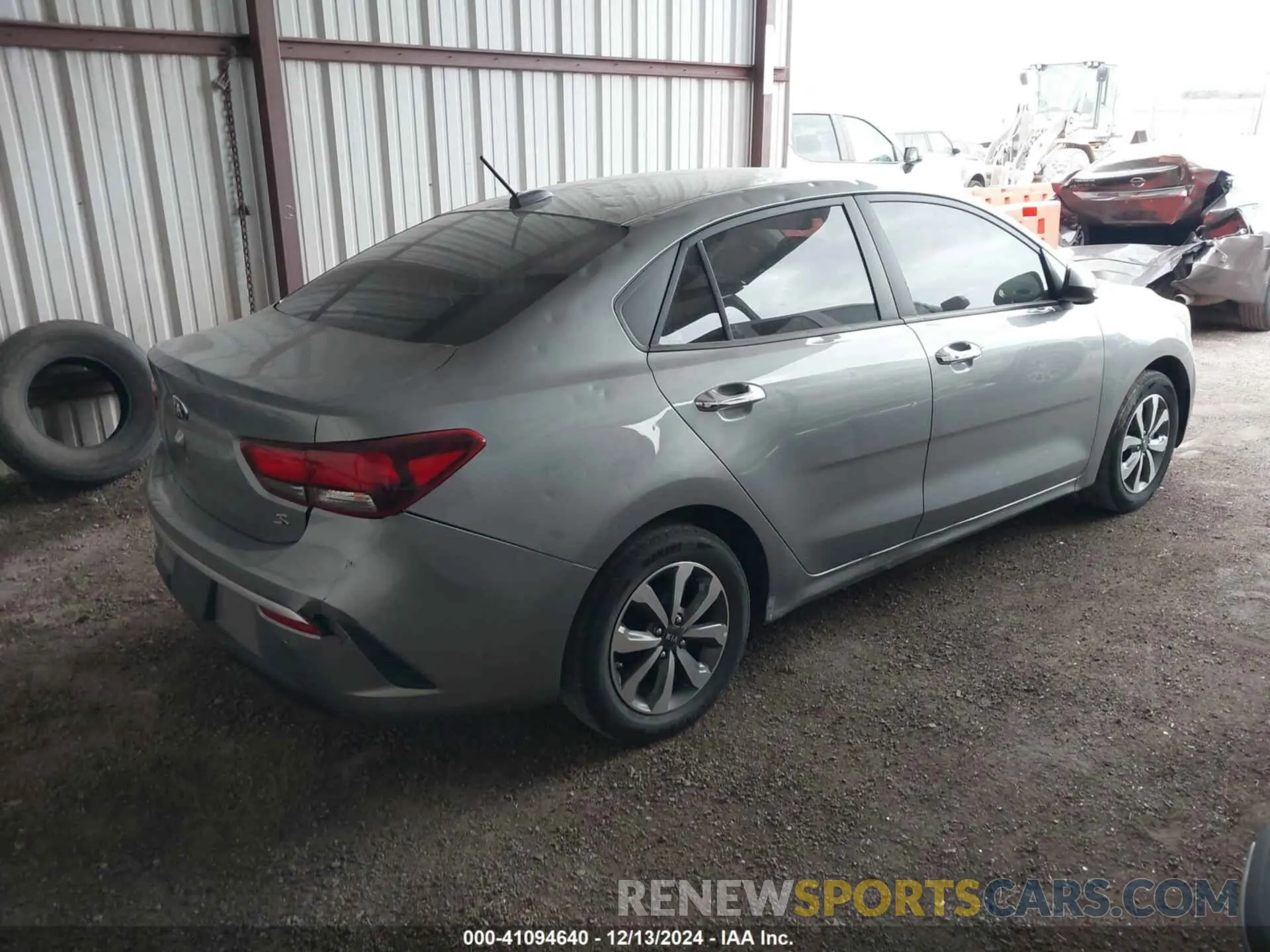4 Photograph of a damaged car 3KPA24ADXME406680 KIA RIO 2021