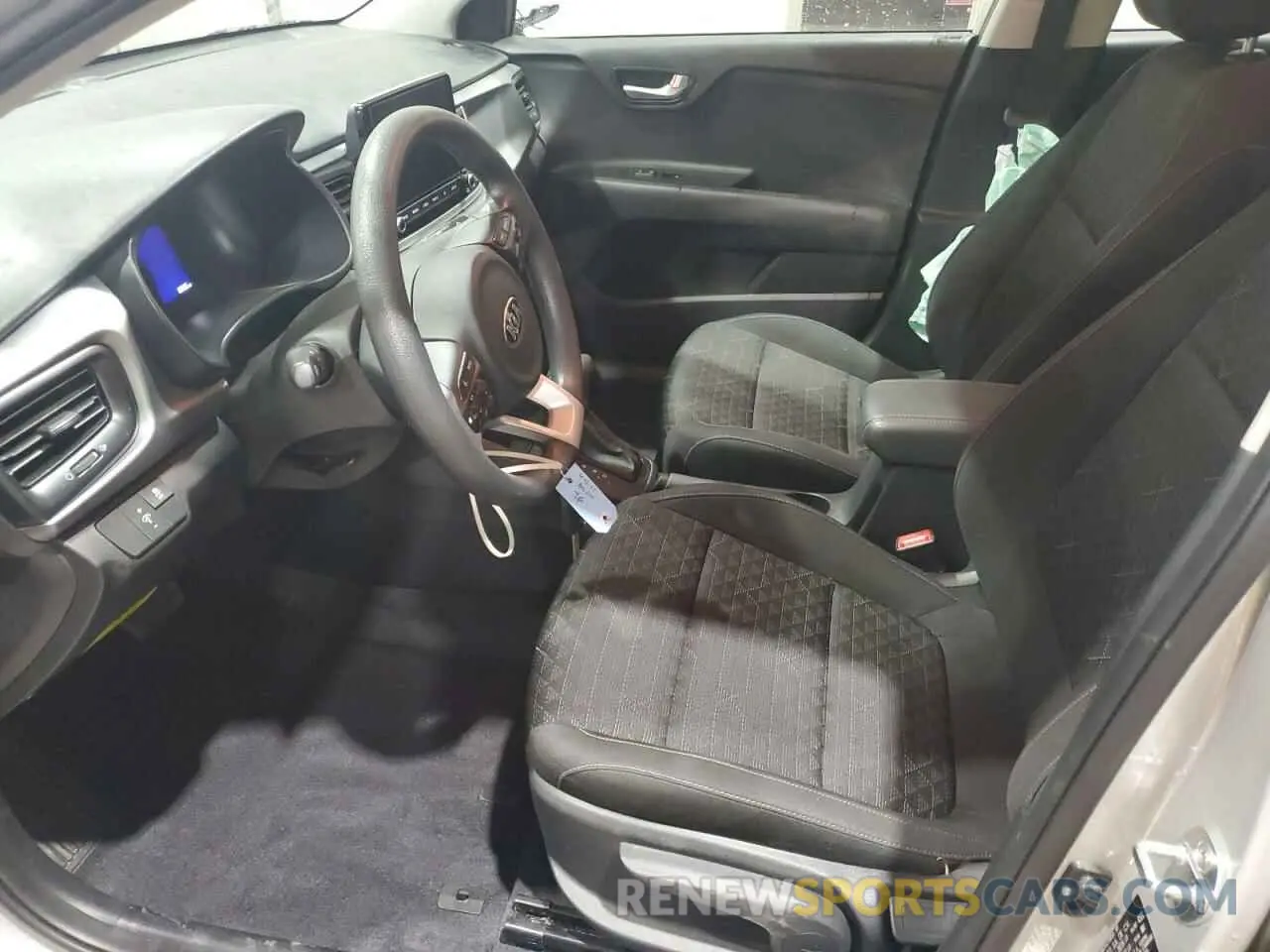 7 Photograph of a damaged car 3KPA25AD3ME433290 KIA RIO 2021