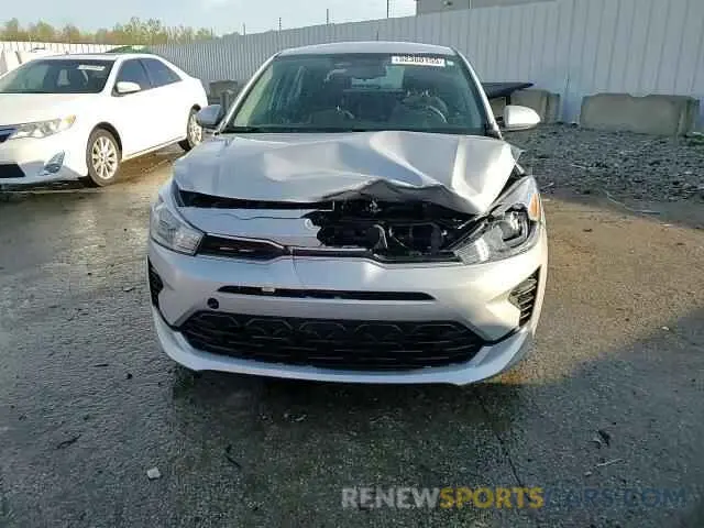 13 Photograph of a damaged car 3KPA25ADXME397369 KIA RIO 2021