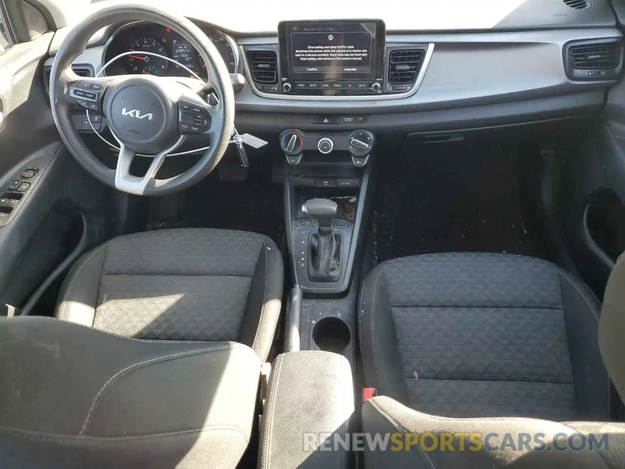 8 Photograph of a damaged car 3KPA24AD0NE437230 KIA RIO 2022