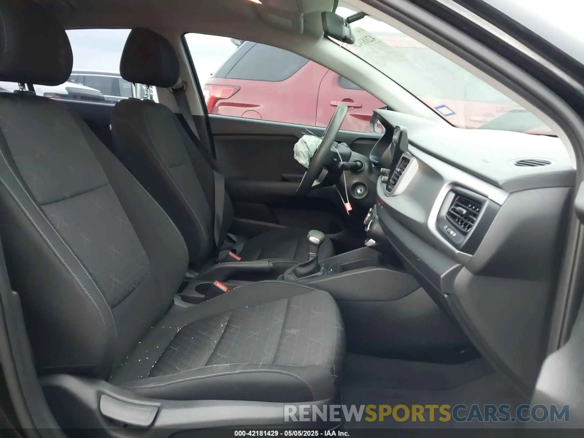 5 Photograph of a damaged car 3KPA24AD0NE463228 KIA RIO 2022
