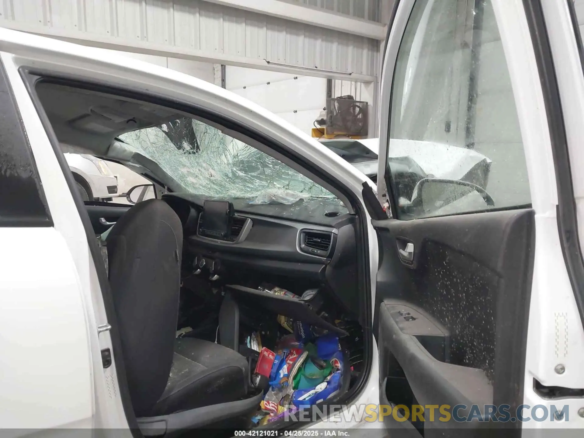 5 Photograph of a damaged car 3KPA24AD0NE480255 KIA RIO 2022