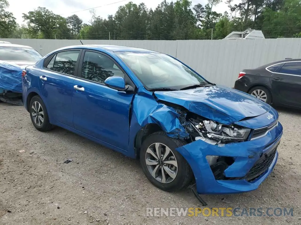 4 Photograph of a damaged car 3KPA24AD0NE481244 KIA RIO 2022