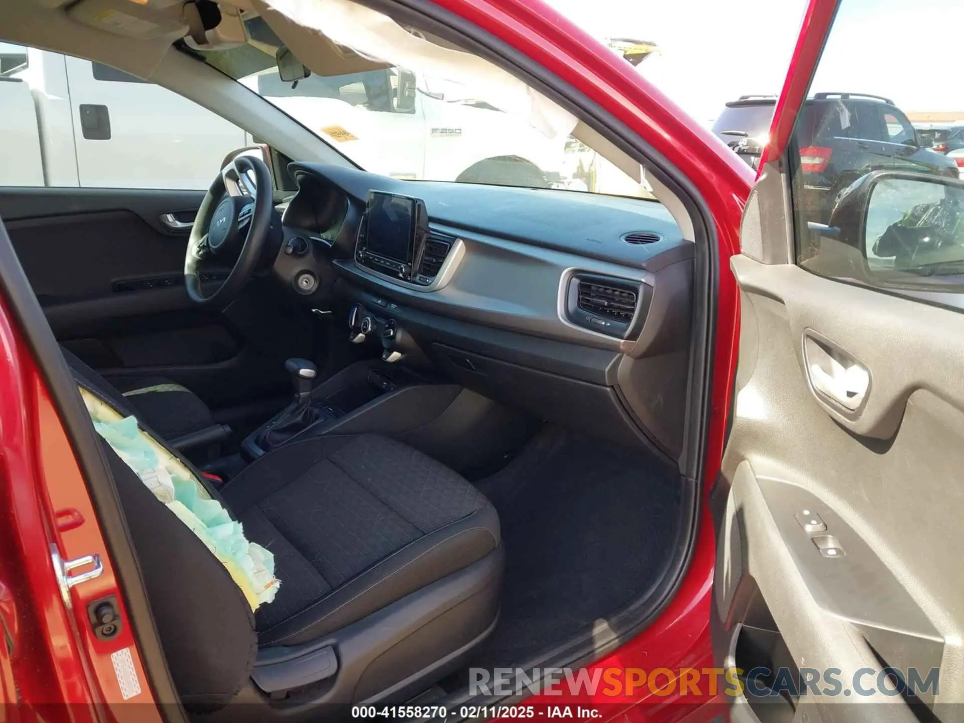 5 Photograph of a damaged car 3KPA24AD0NE485472 KIA RIO 2022