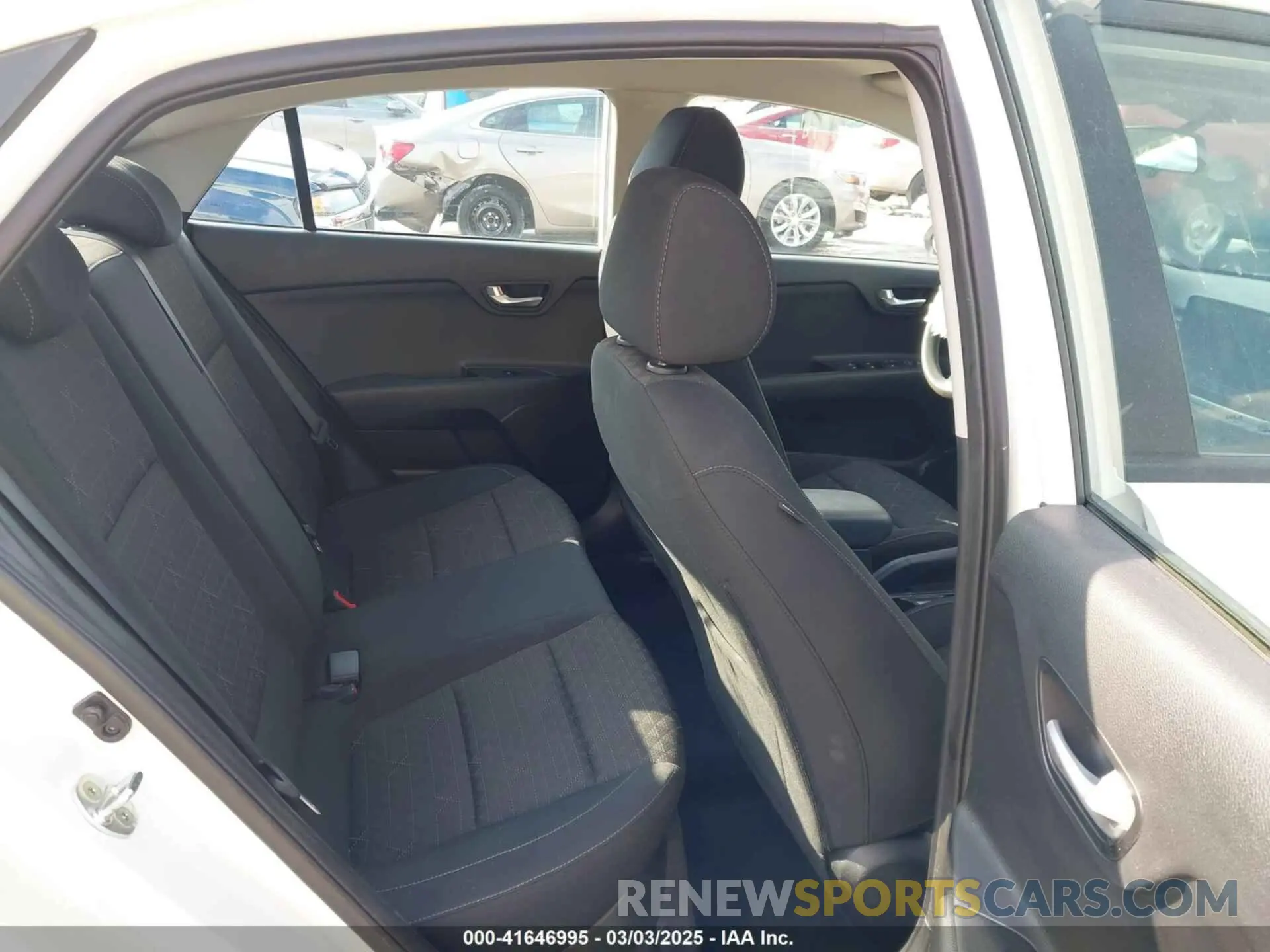 8 Photograph of a damaged car 3KPA24AD0NE503355 KIA RIO 2022