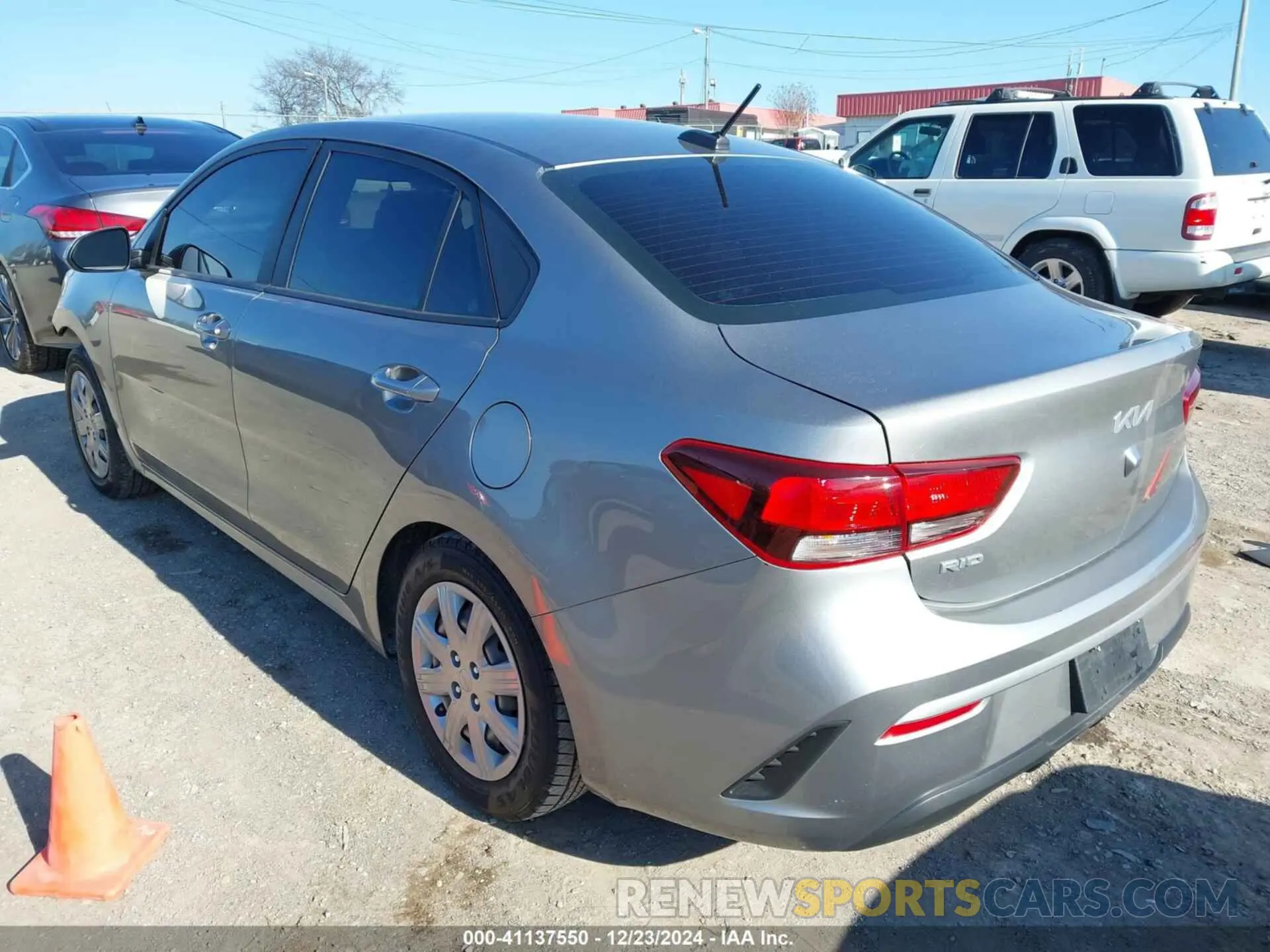 3 Photograph of a damaged car 3KPA24AD1NE450651 KIA RIO 2022