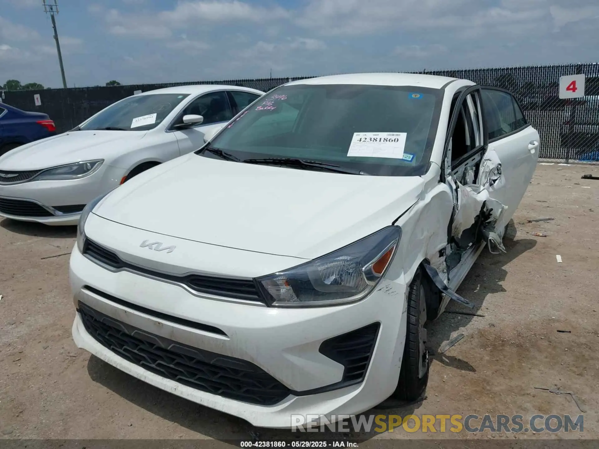 2 Photograph of a damaged car 3KPA24AD1NE484816 KIA RIO 2022