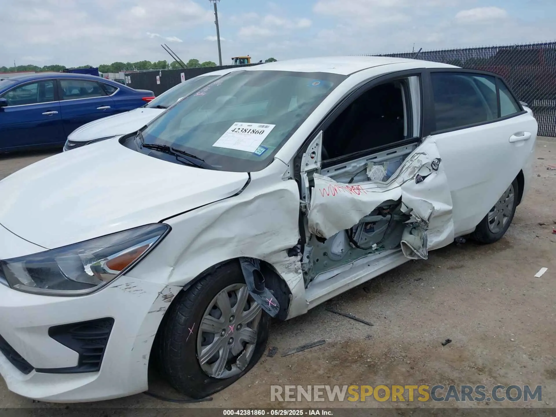 6 Photograph of a damaged car 3KPA24AD1NE484816 KIA RIO 2022