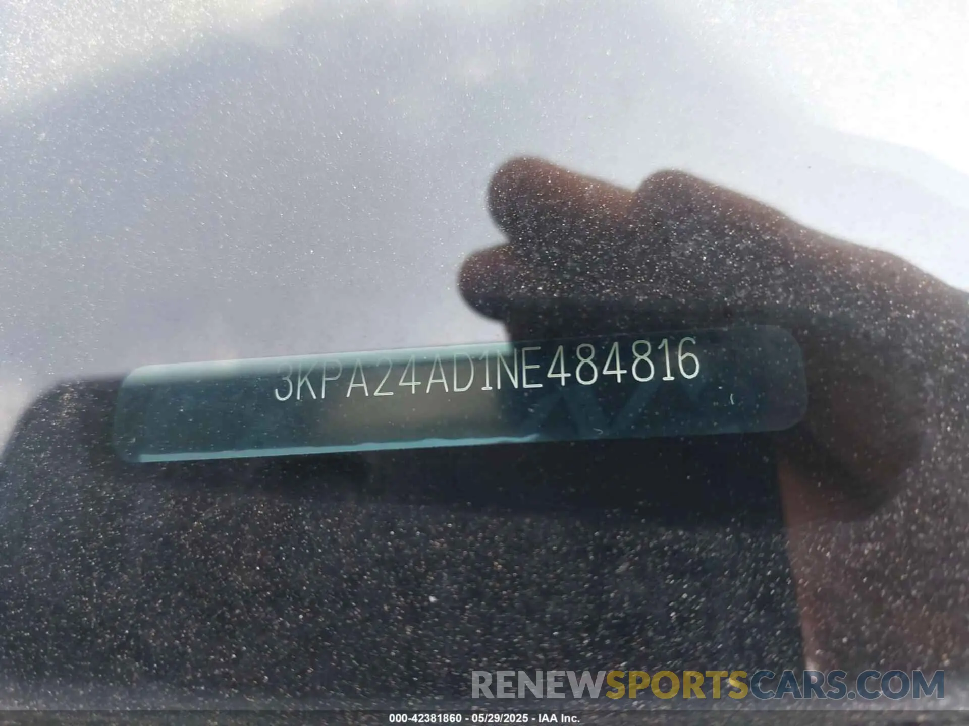 9 Photograph of a damaged car 3KPA24AD1NE484816 KIA RIO 2022