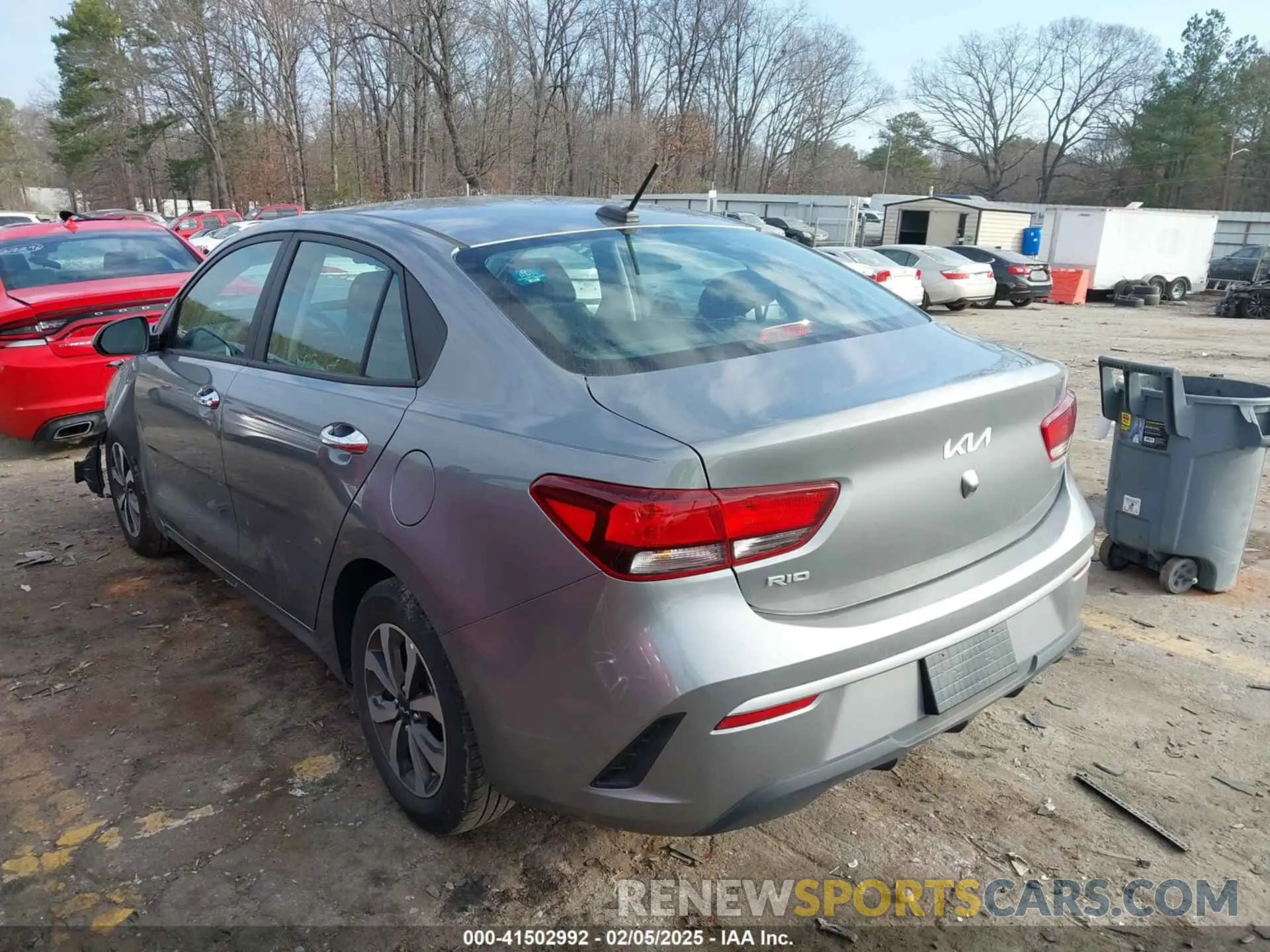 3 Photograph of a damaged car 3KPA24AD1NE495931 KIA RIO 2022