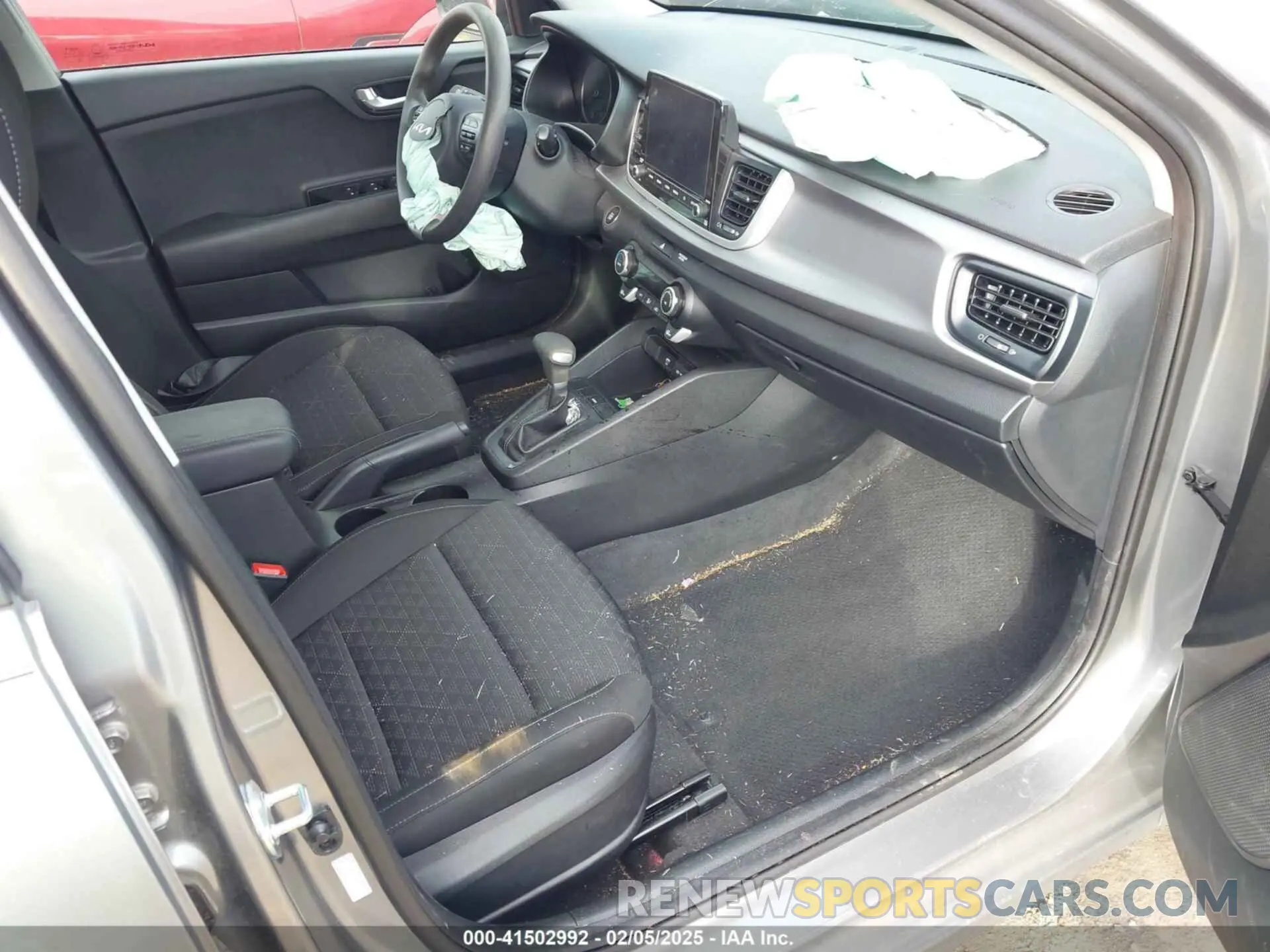 5 Photograph of a damaged car 3KPA24AD1NE495931 KIA RIO 2022