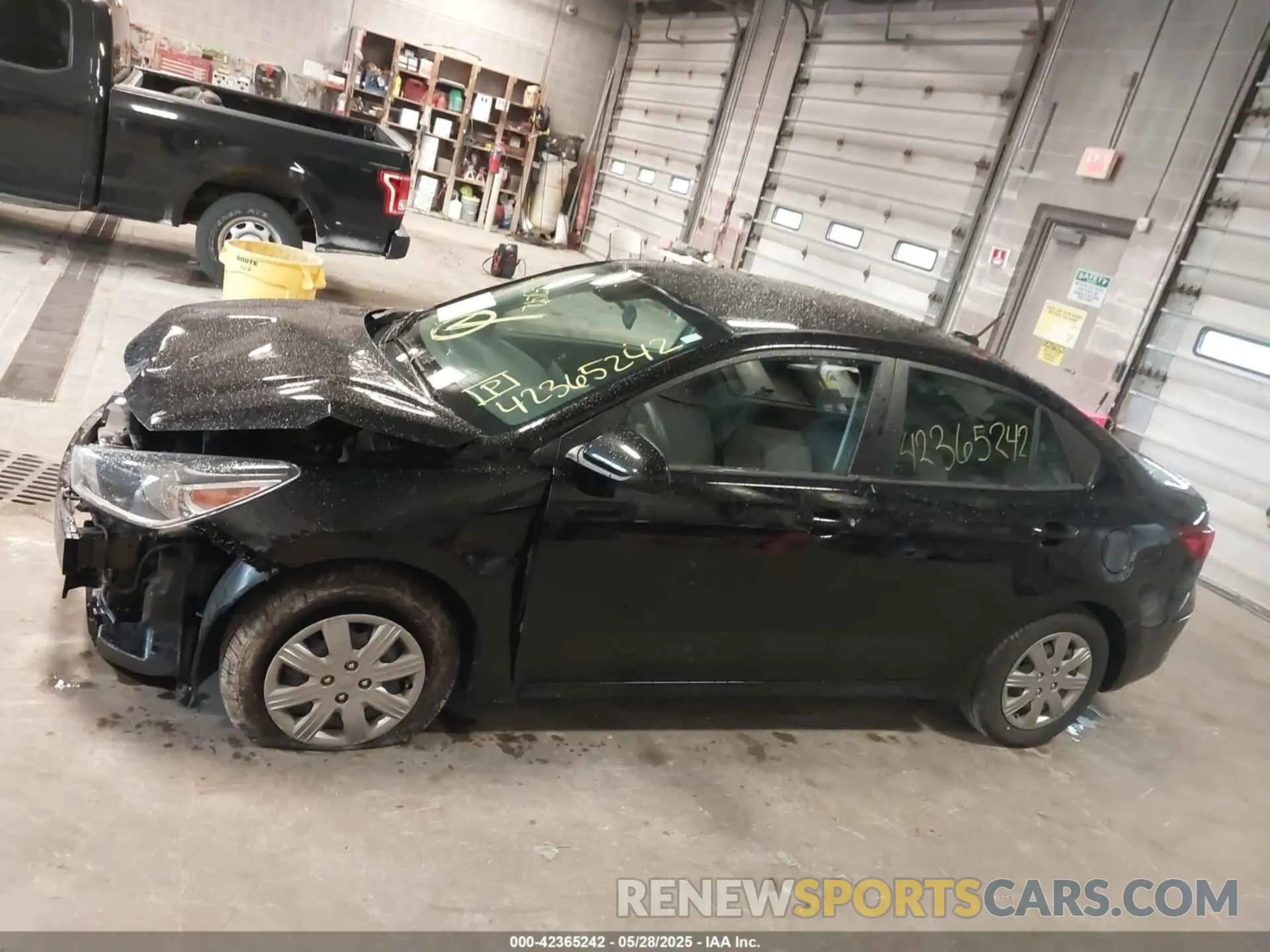 14 Photograph of a damaged car 3KPA24AD1NE510508 KIA RIO 2022