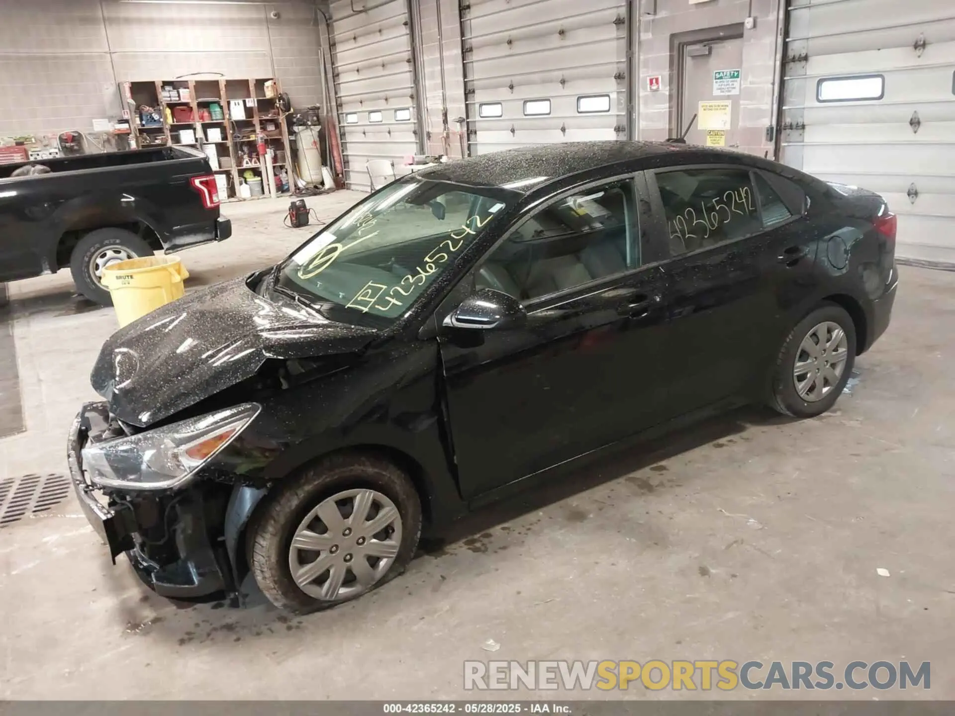 2 Photograph of a damaged car 3KPA24AD1NE510508 KIA RIO 2022
