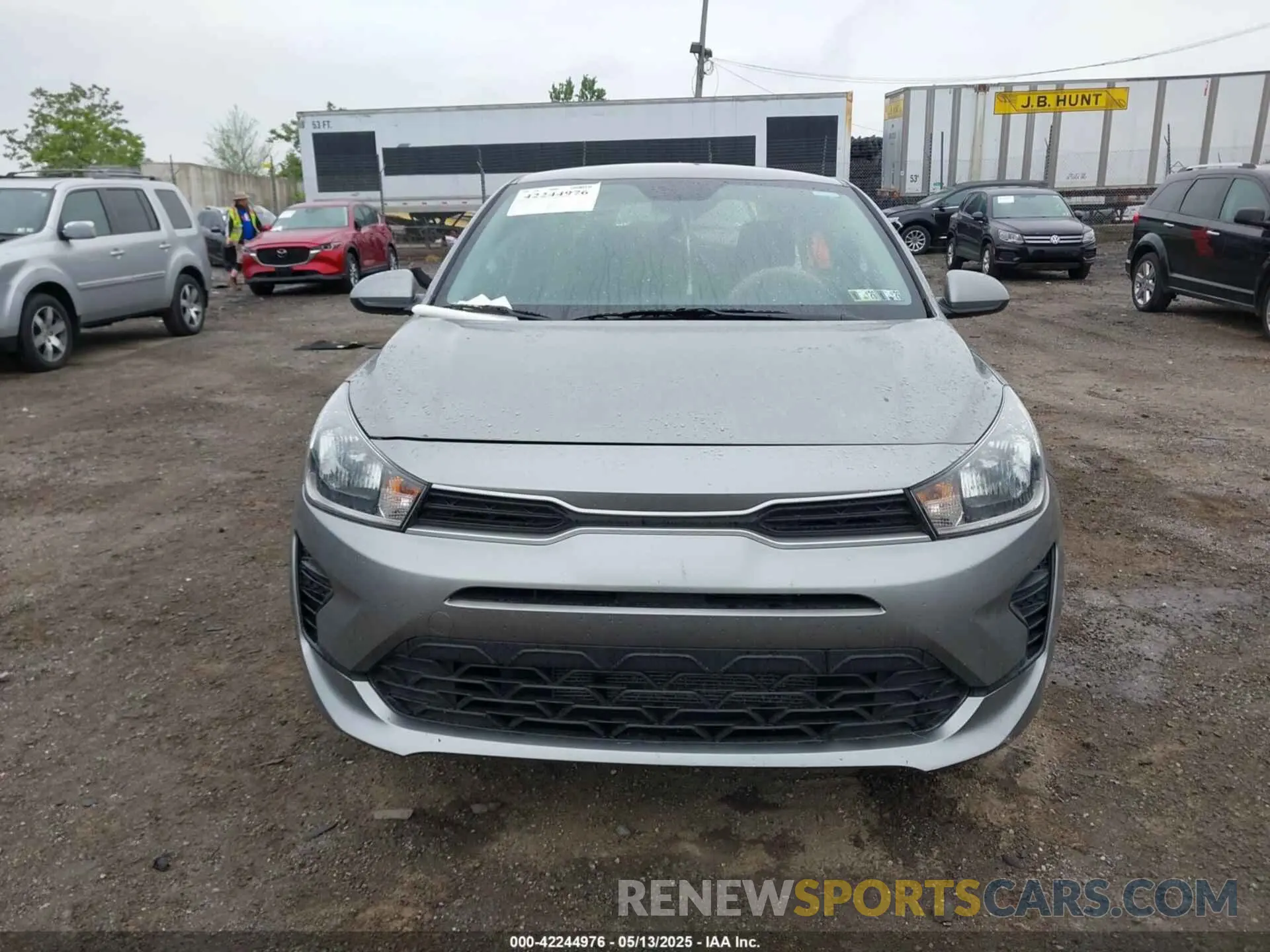 11 Photograph of a damaged car 3KPA24AD2NE431395 KIA RIO 2022