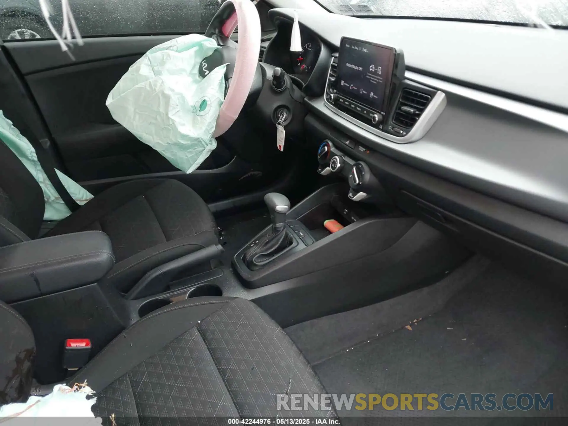 5 Photograph of a damaged car 3KPA24AD2NE431395 KIA RIO 2022