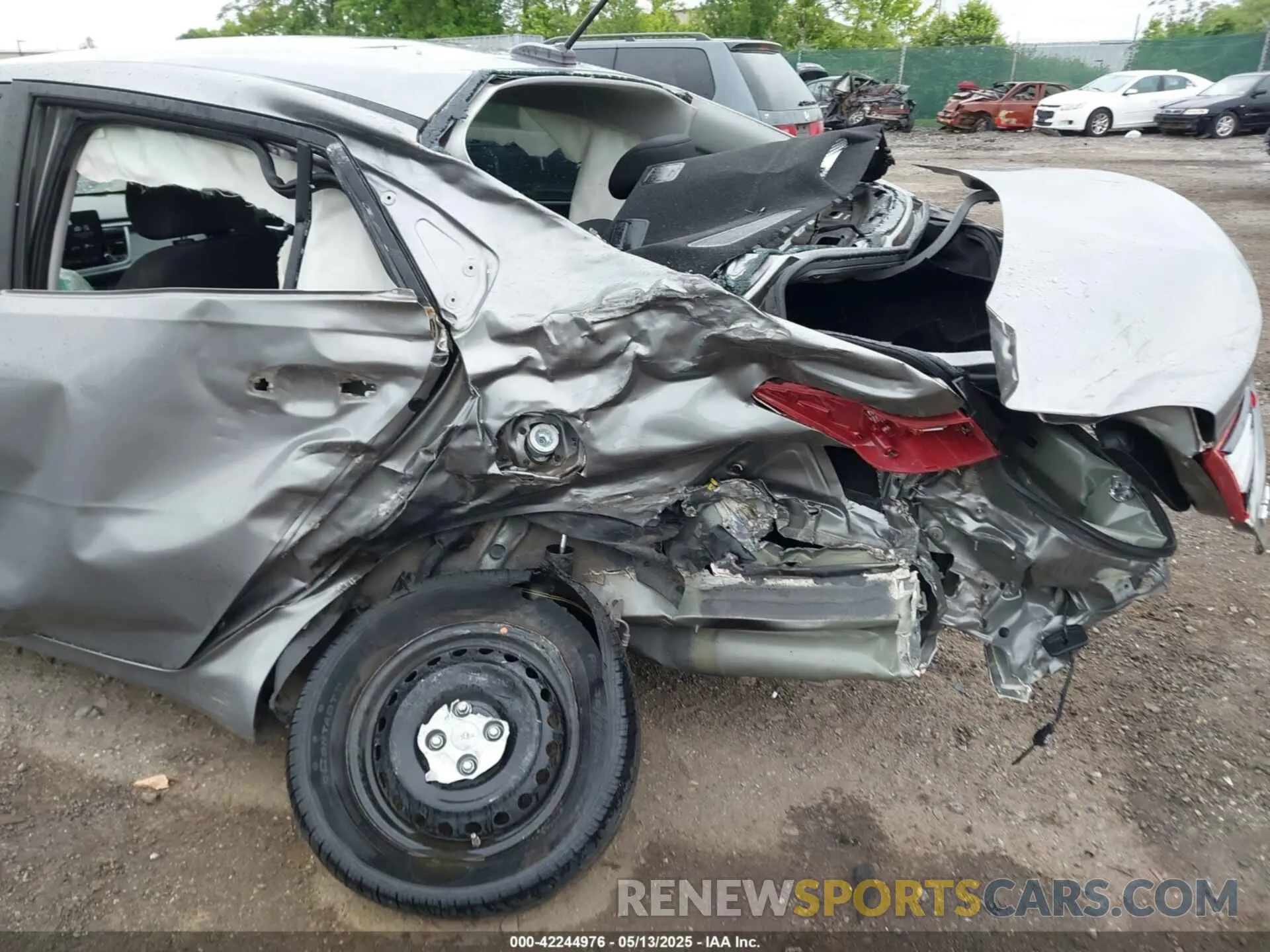 6 Photograph of a damaged car 3KPA24AD2NE431395 KIA RIO 2022