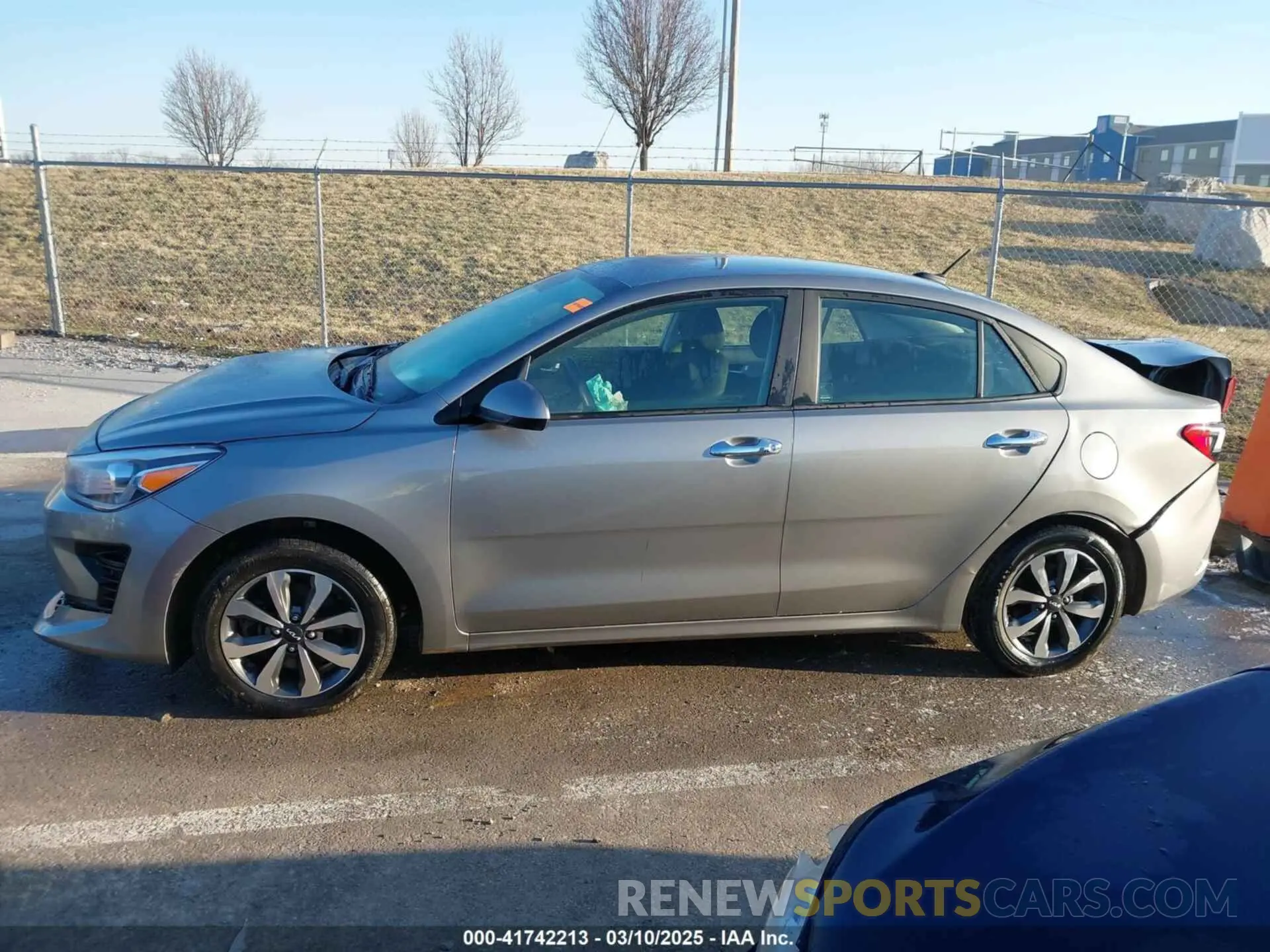 14 Photograph of a damaged car 3KPA24AD2NE431557 KIA RIO 2022