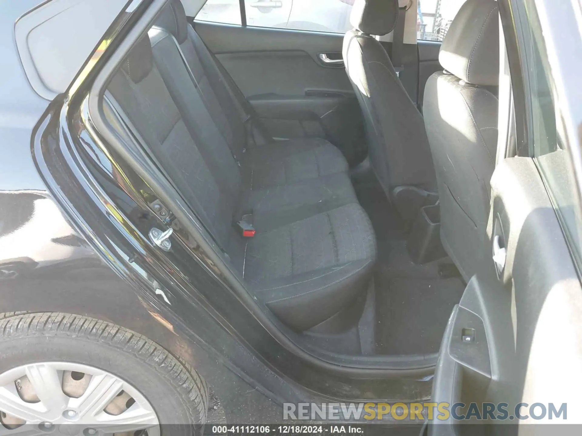8 Photograph of a damaged car 3KPA24AD2NE468544 KIA RIO 2022