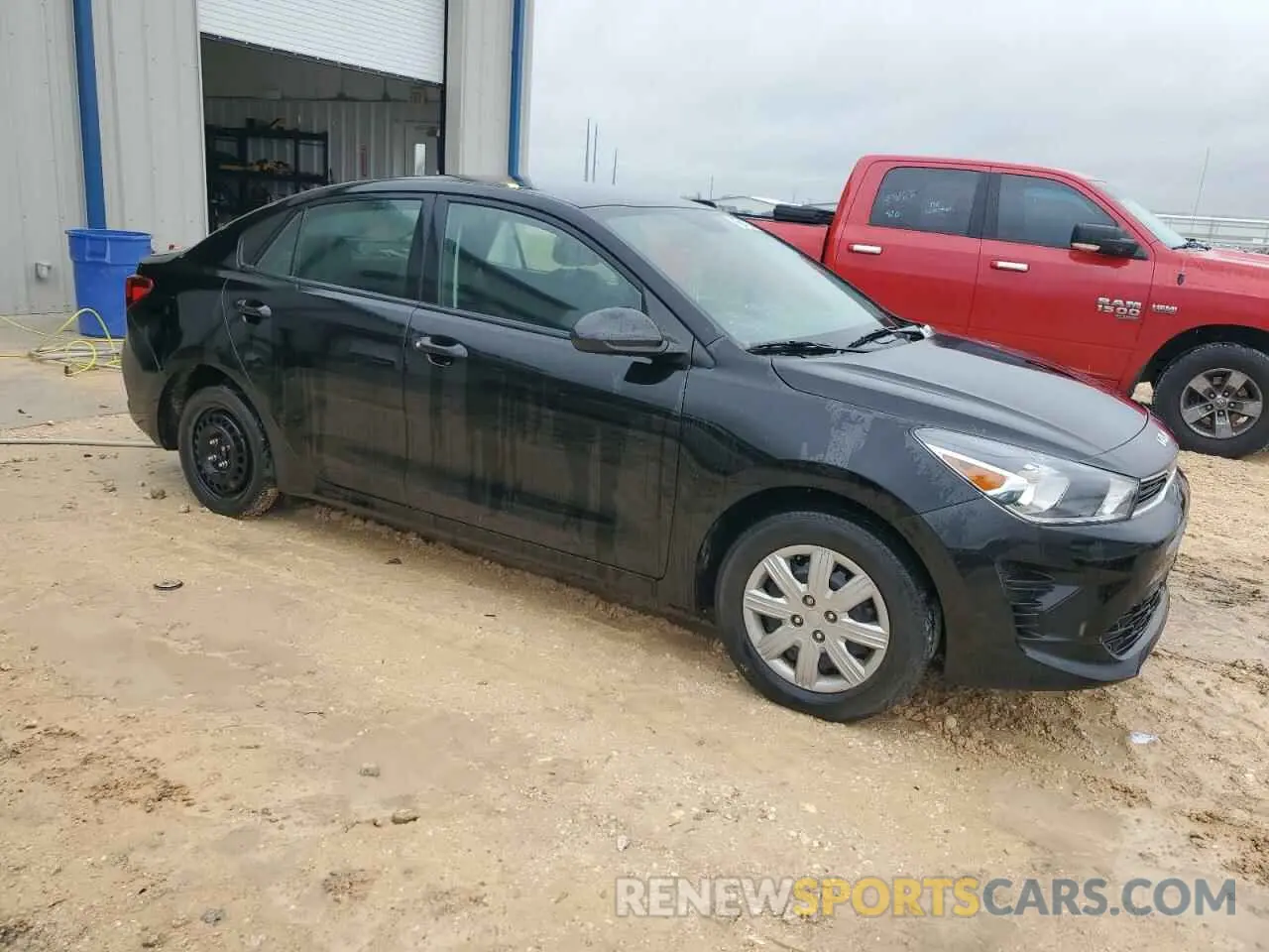 4 Photograph of a damaged car 3KPA24AD2NE501798 KIA RIO 2022