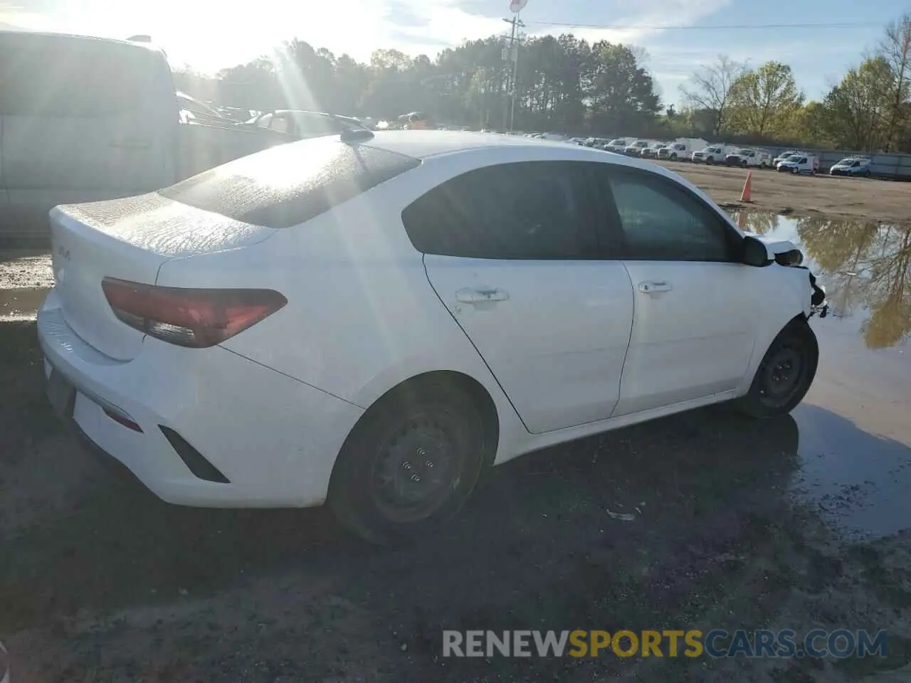 3 Photograph of a damaged car 3KPA24AD3NE479603 KIA RIO 2022