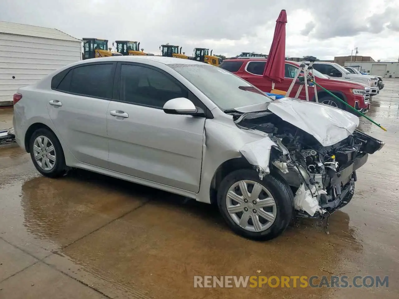 4 Photograph of a damaged car 3KPA24AD4NE438316 KIA RIO 2022
