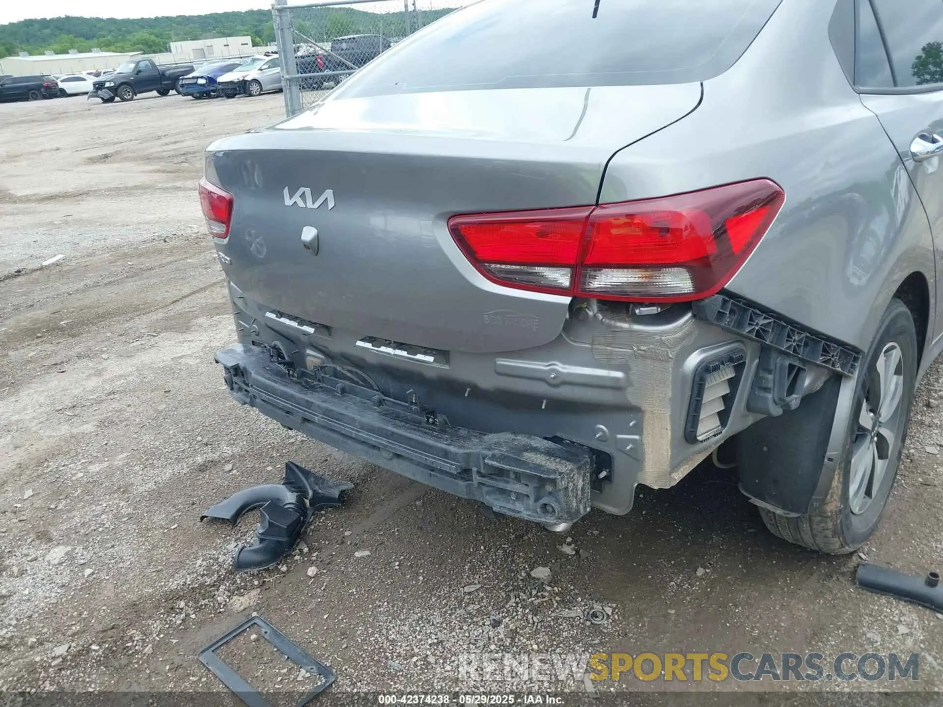 22 Photograph of a damaged car 3KPA24AD4NE481215 KIA RIO 2022