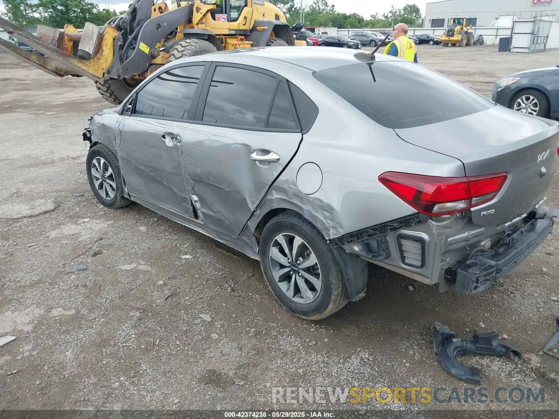 3 Photograph of a damaged car 3KPA24AD4NE481215 KIA RIO 2022